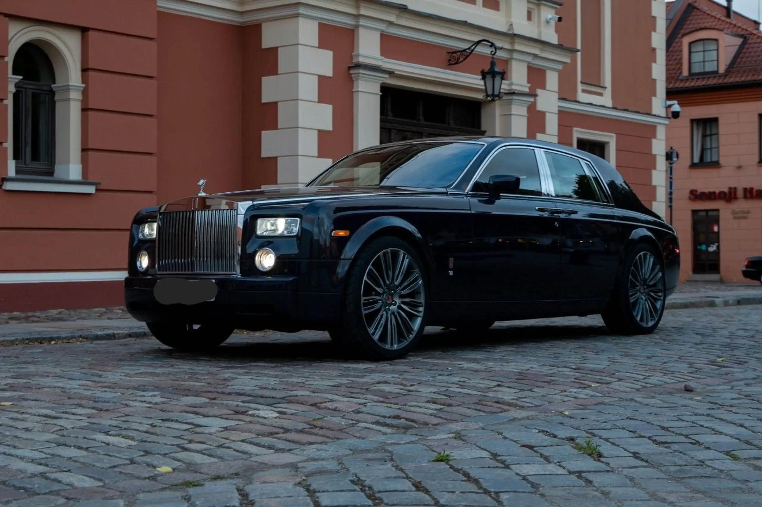 Rolls-Royce - Phantom