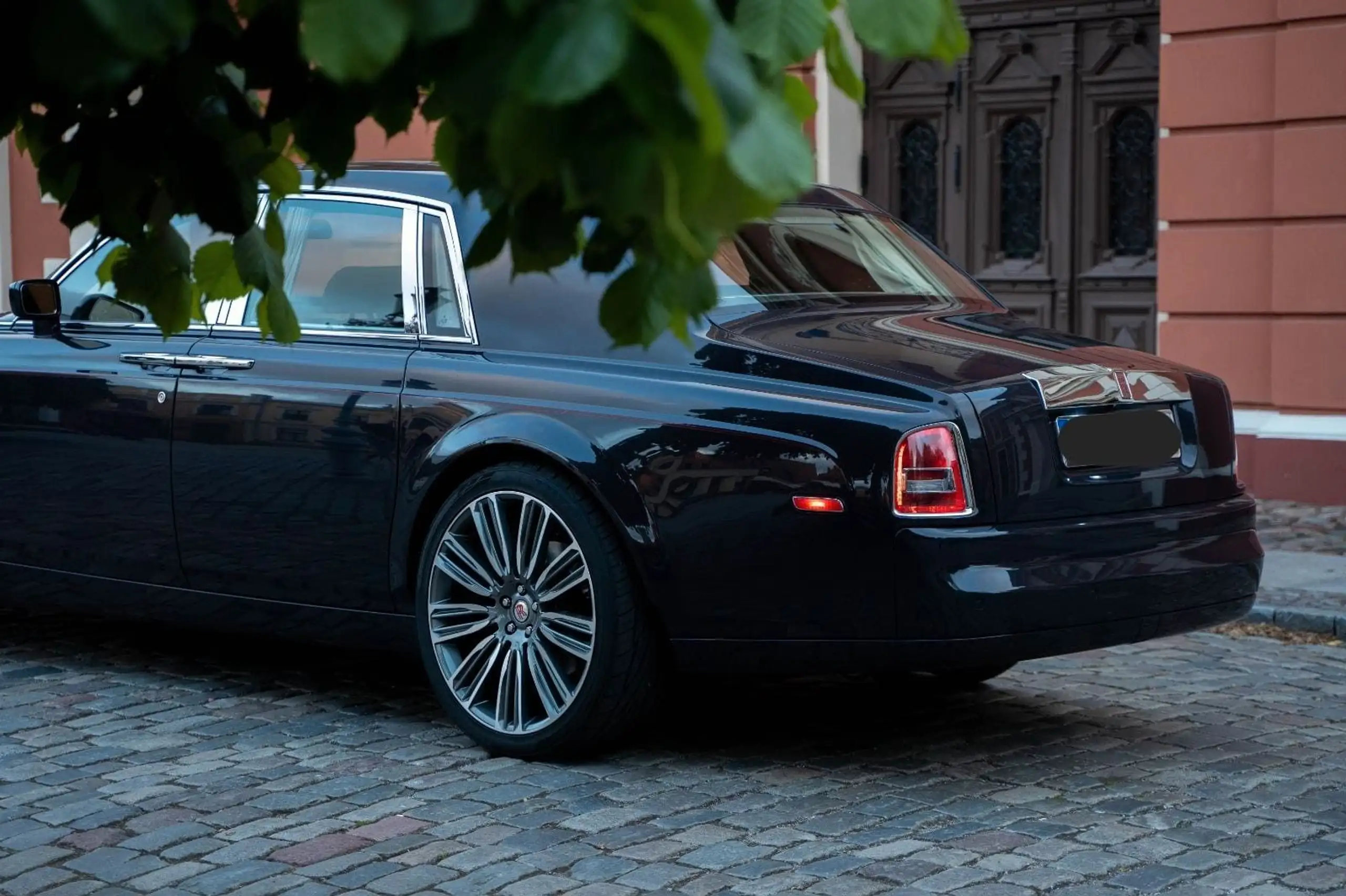 Rolls-Royce - Phantom