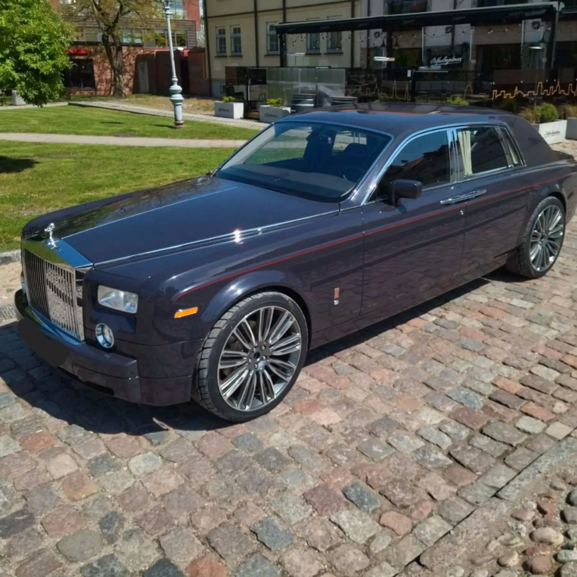 Rolls-Royce - Phantom