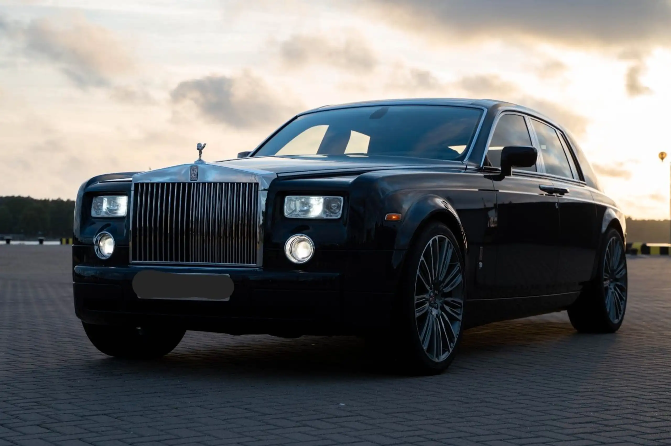 Rolls-Royce - Phantom