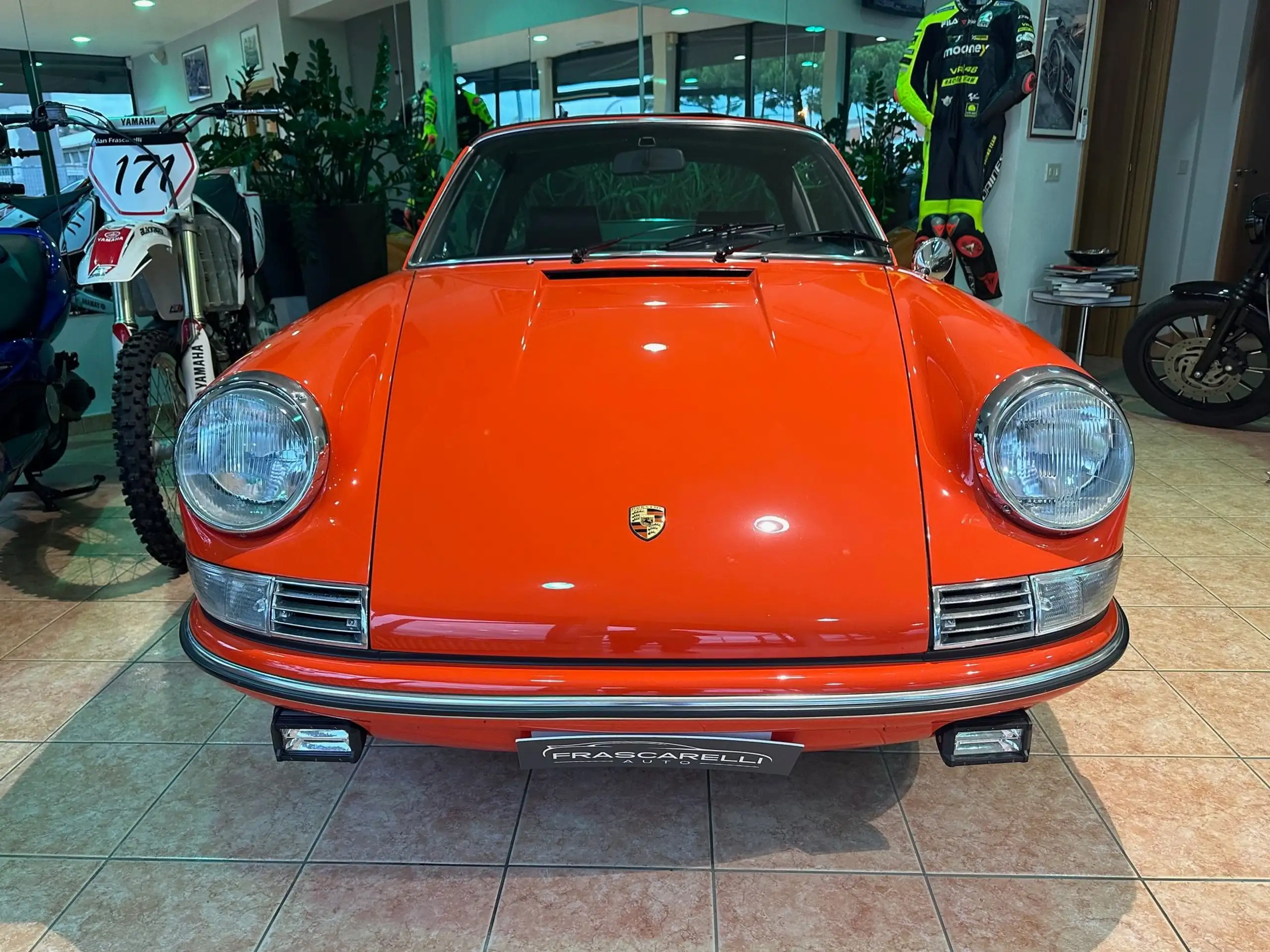 Porsche - 911