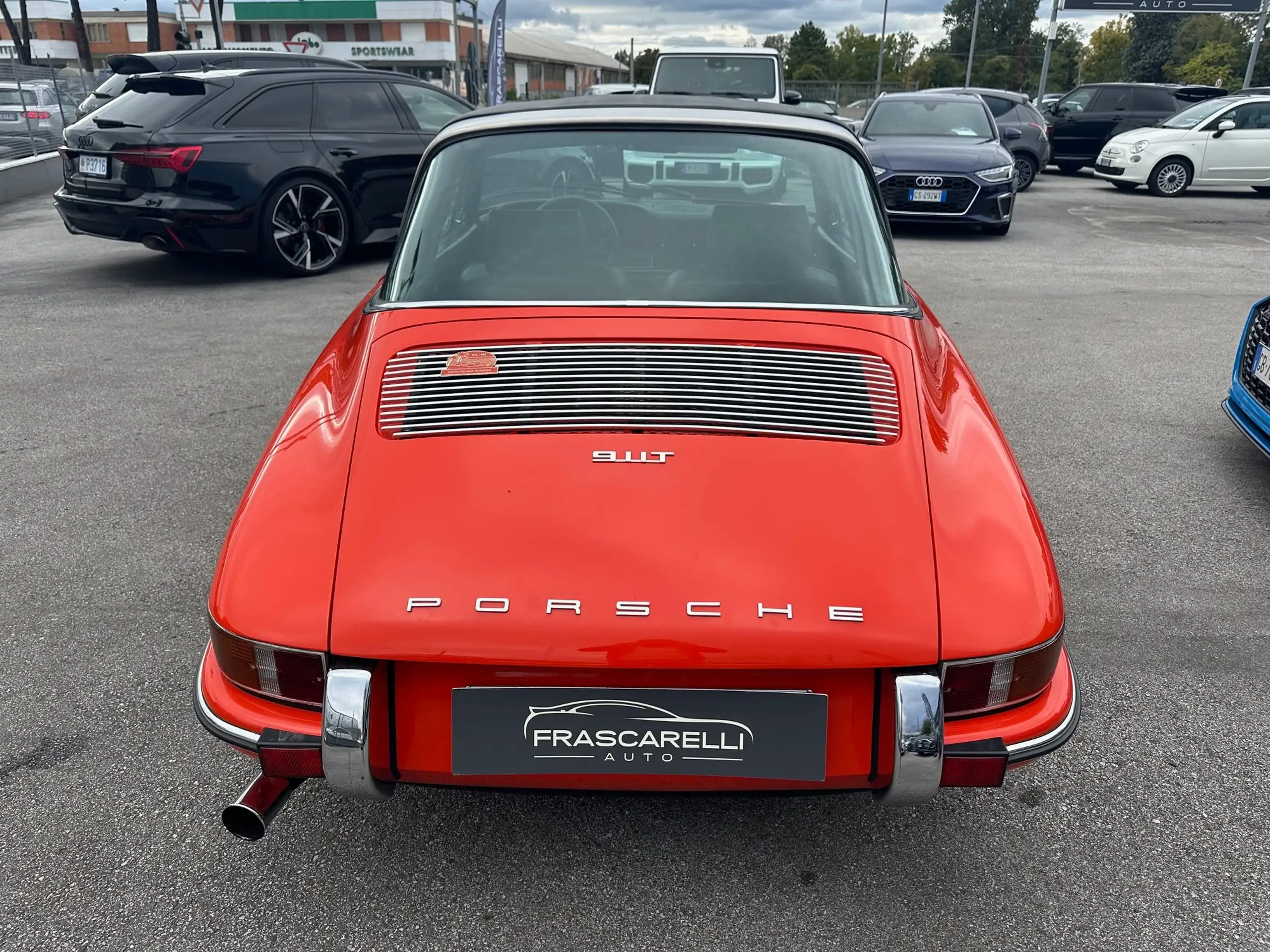 Porsche - 911