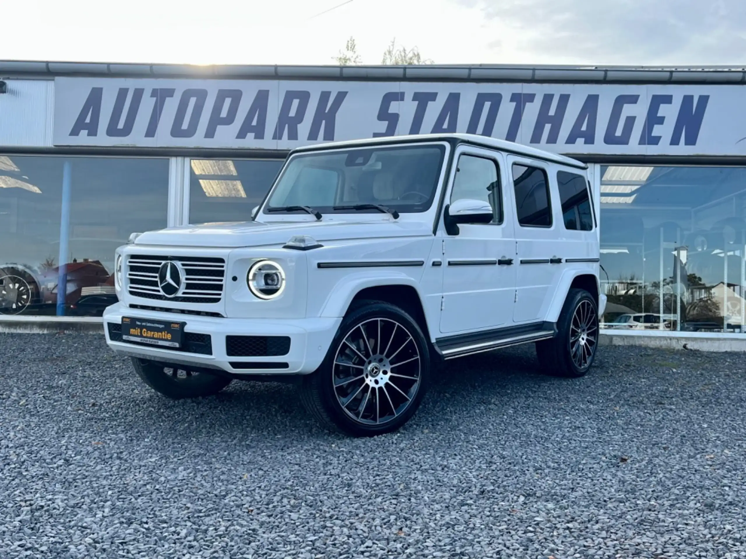 Mercedes-Benz - G 350