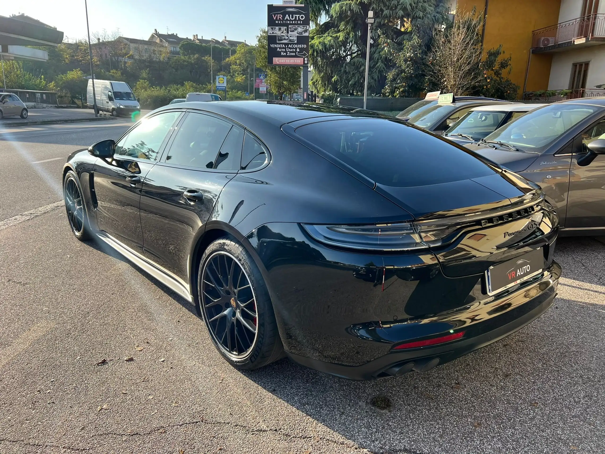 Porsche - Panamera