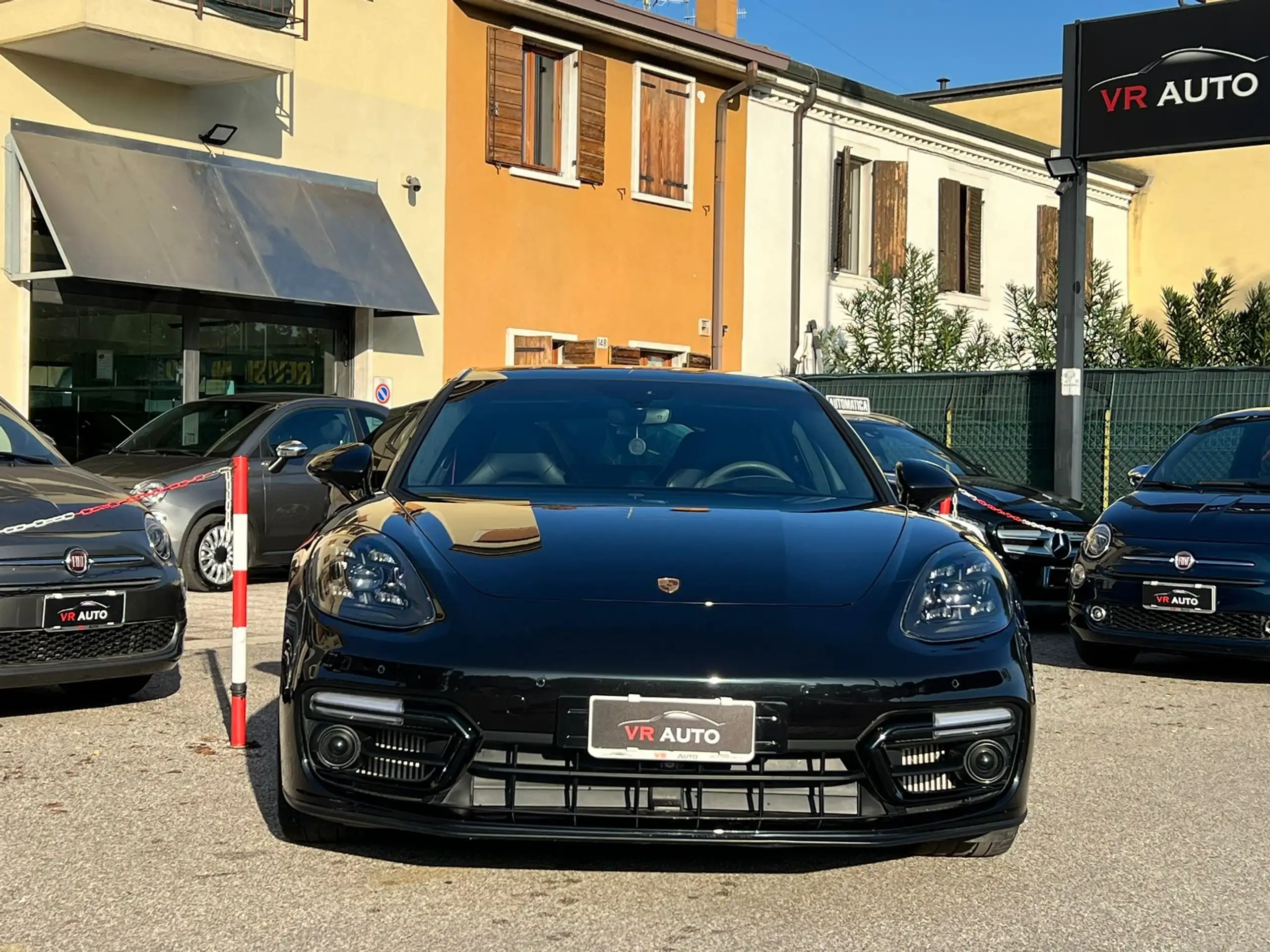 Porsche - Panamera