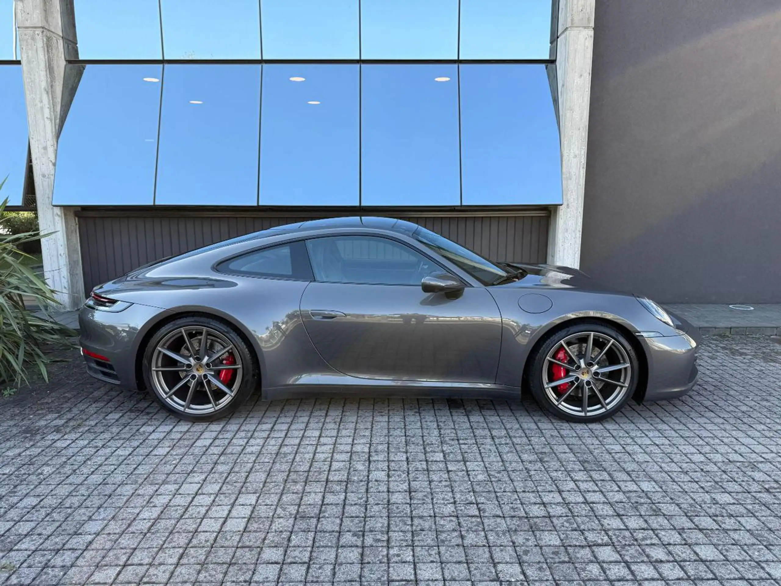 Porsche - 992