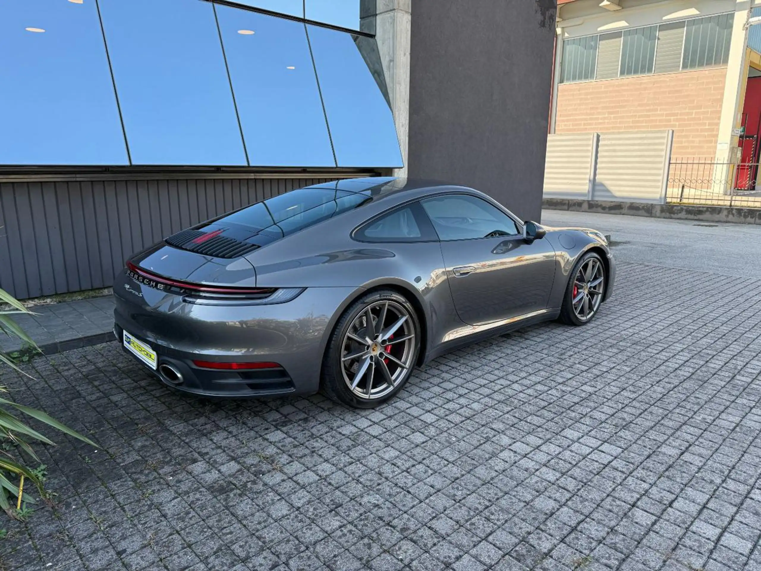 Porsche - 992