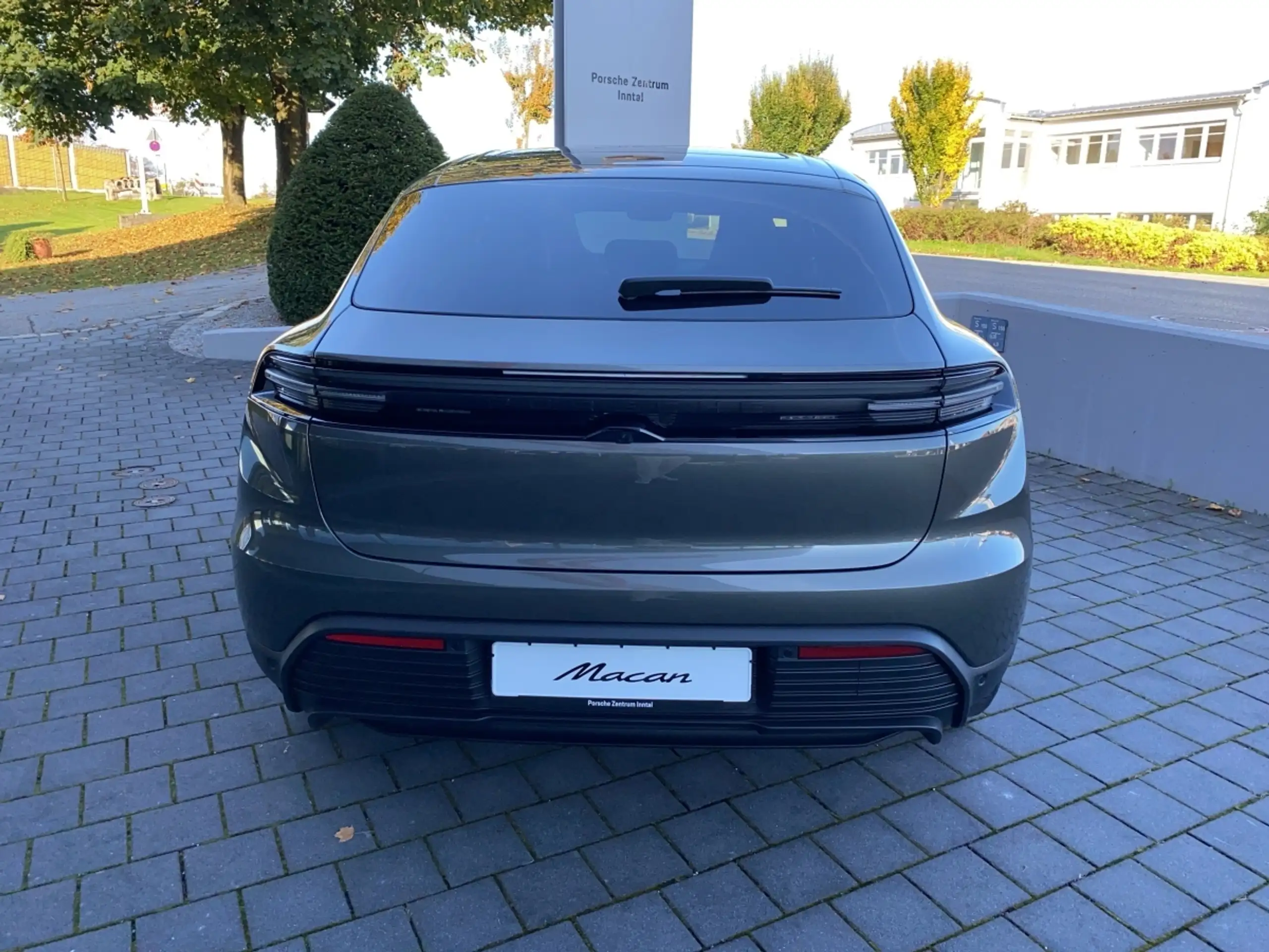 Porsche - Macan