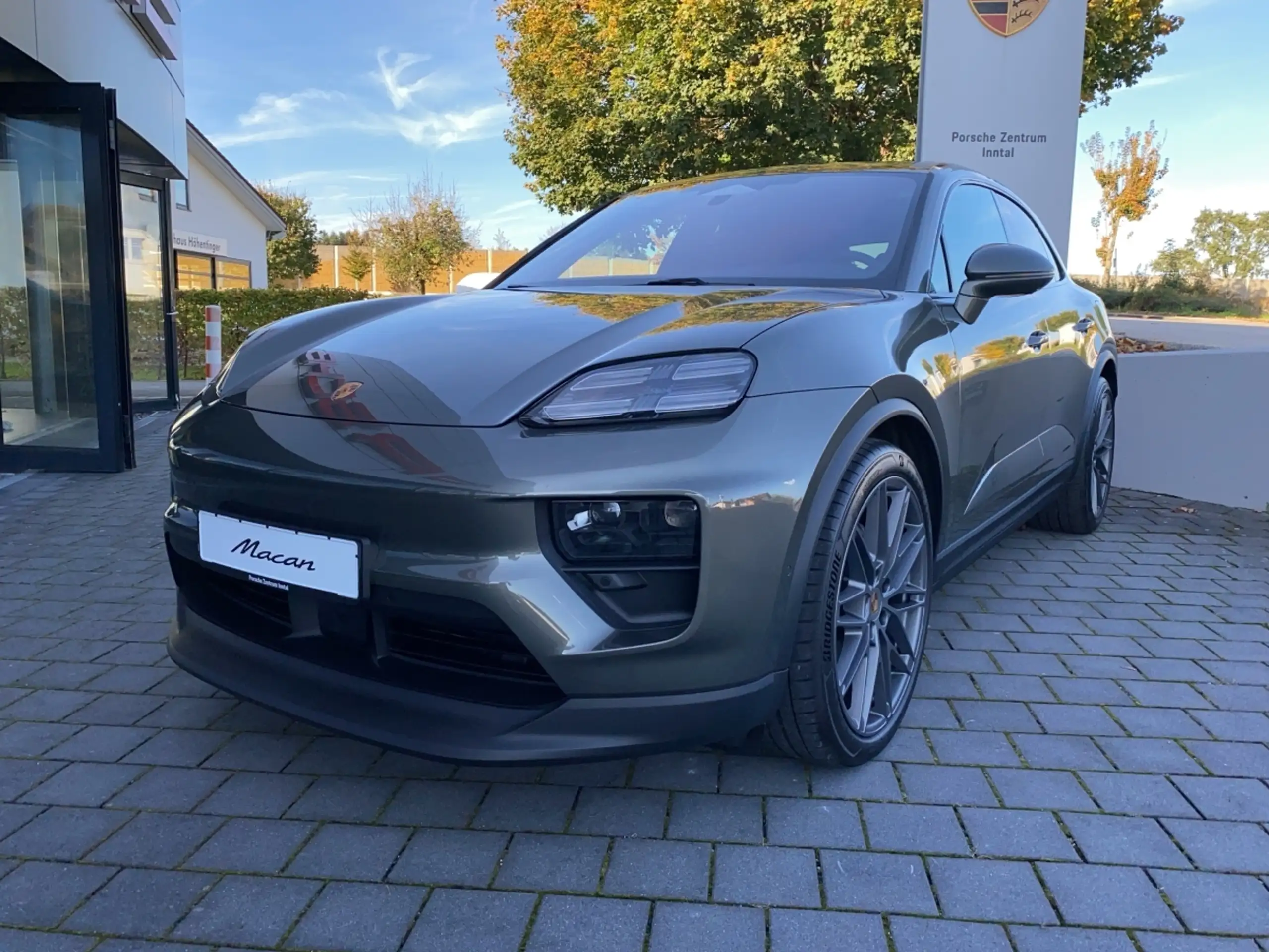 Porsche - Macan