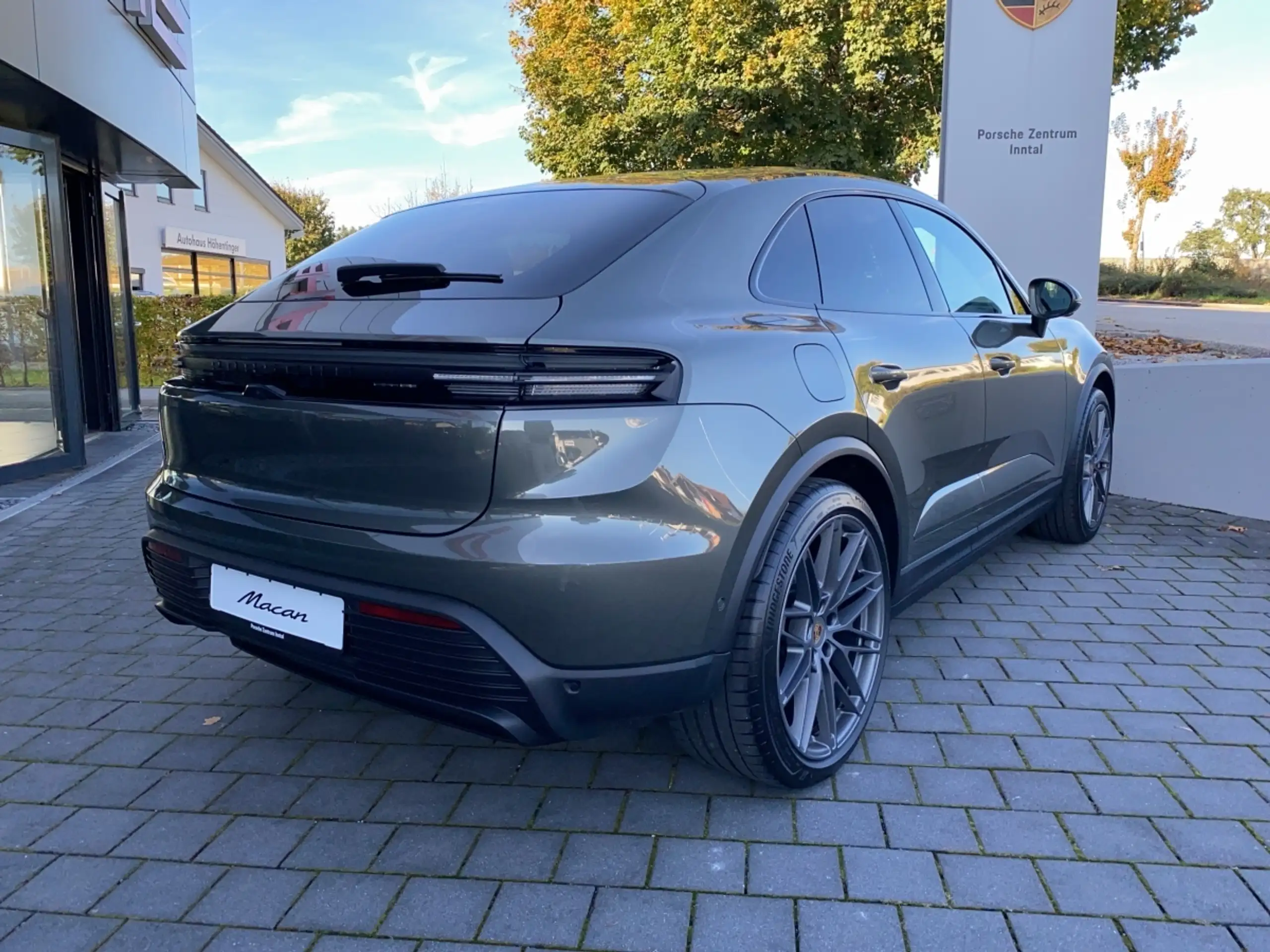 Porsche - Macan