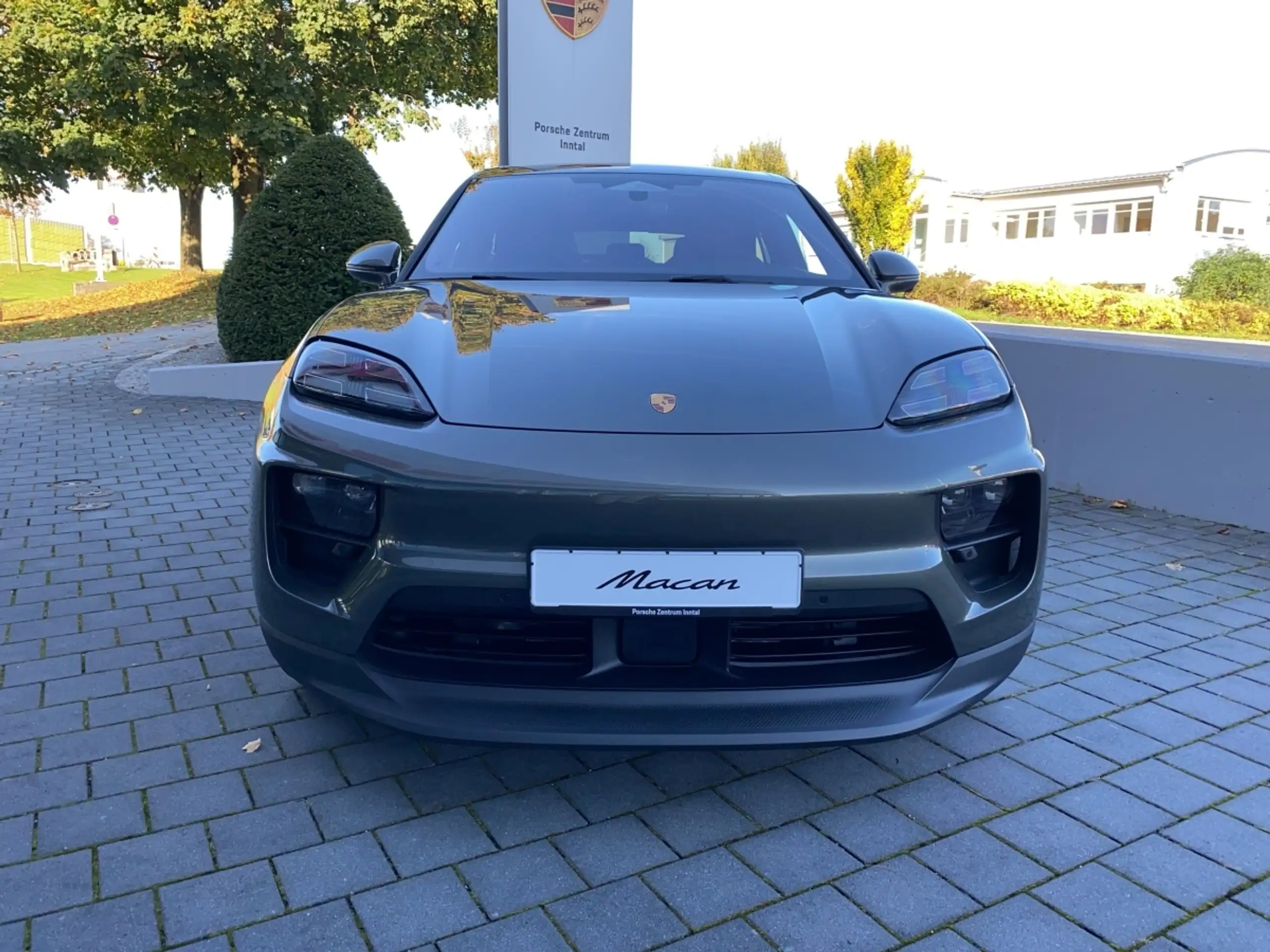 Porsche - Macan