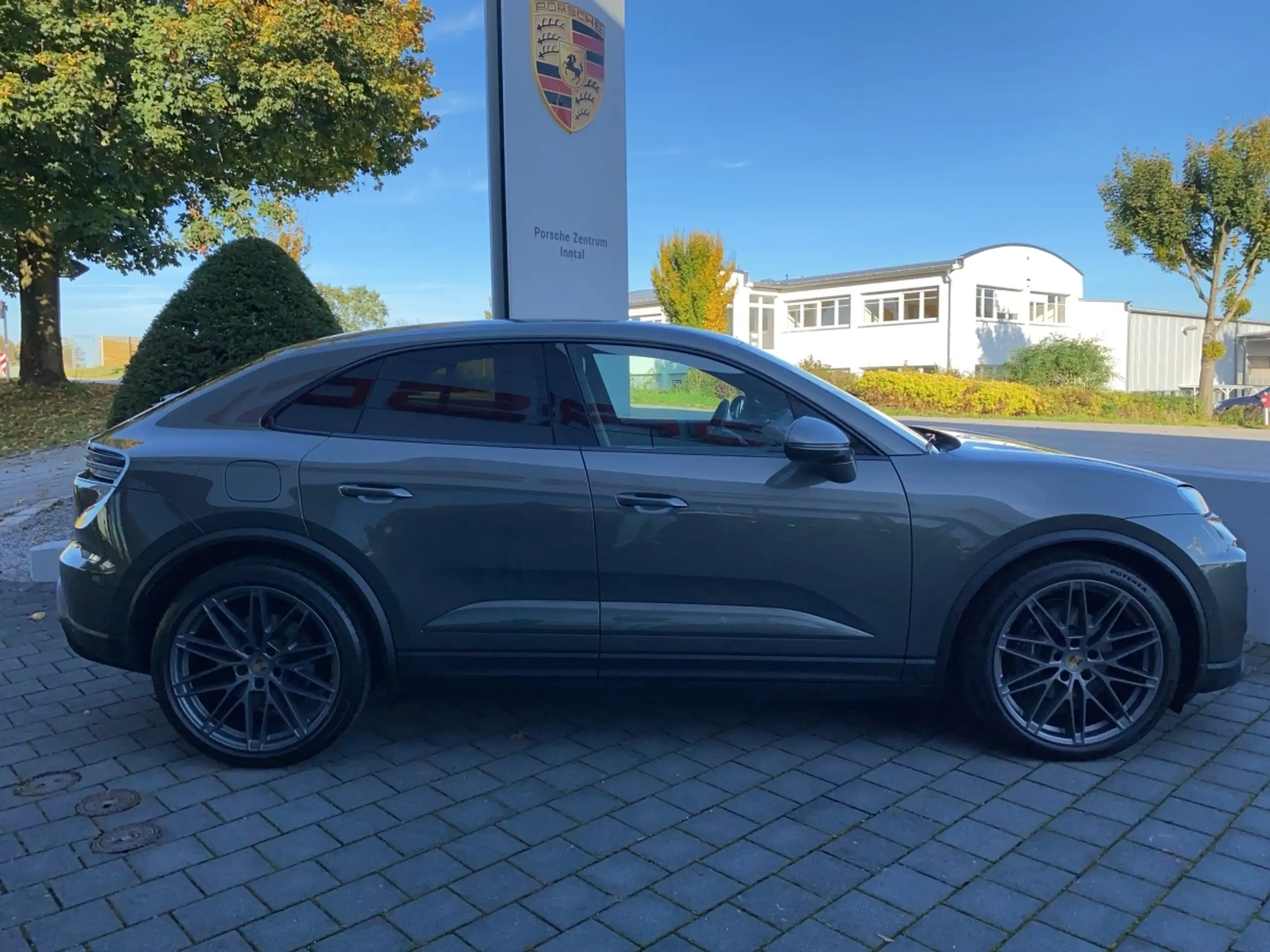 Porsche - Macan