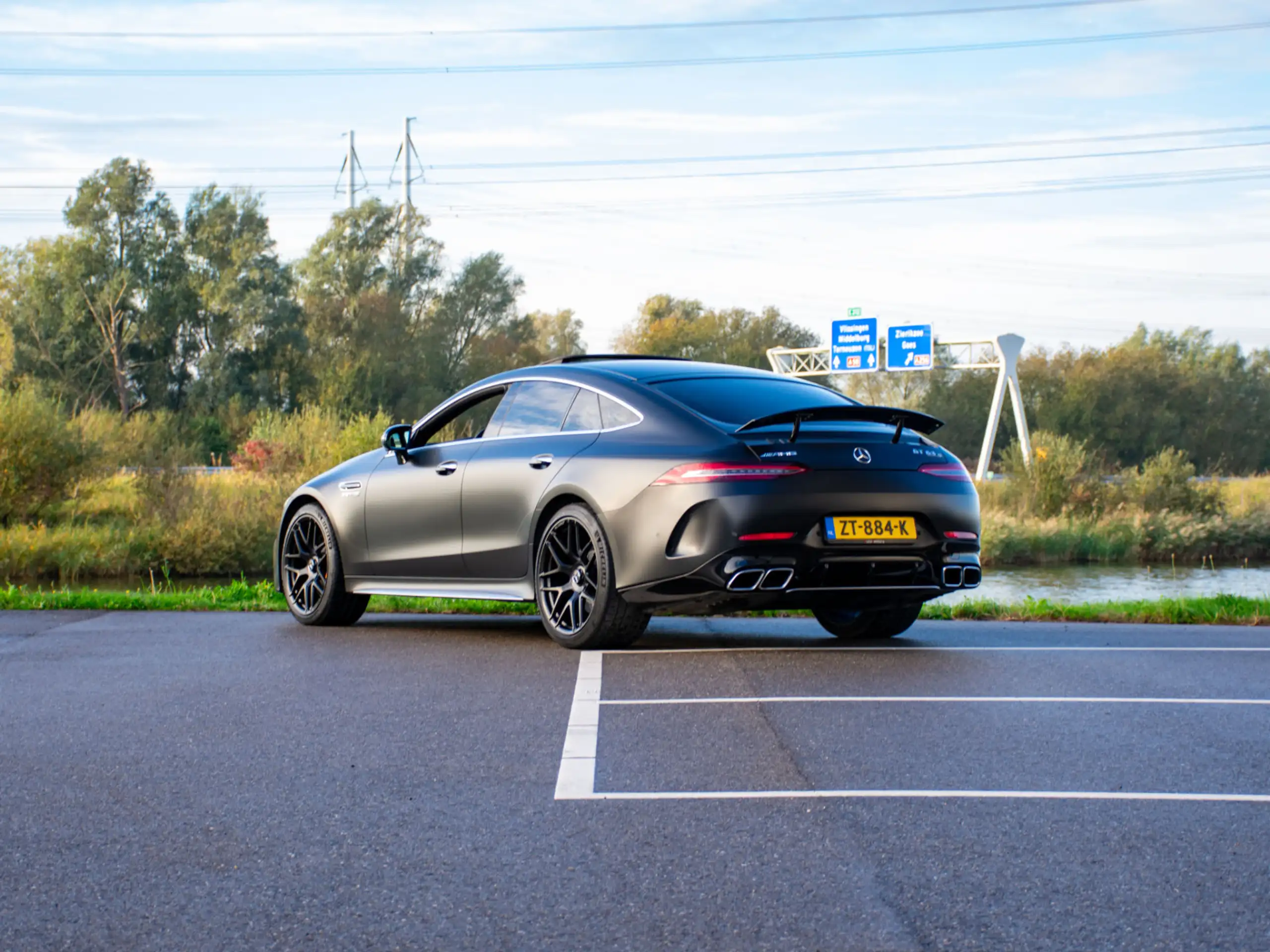 Mercedes-Benz - AMG GT