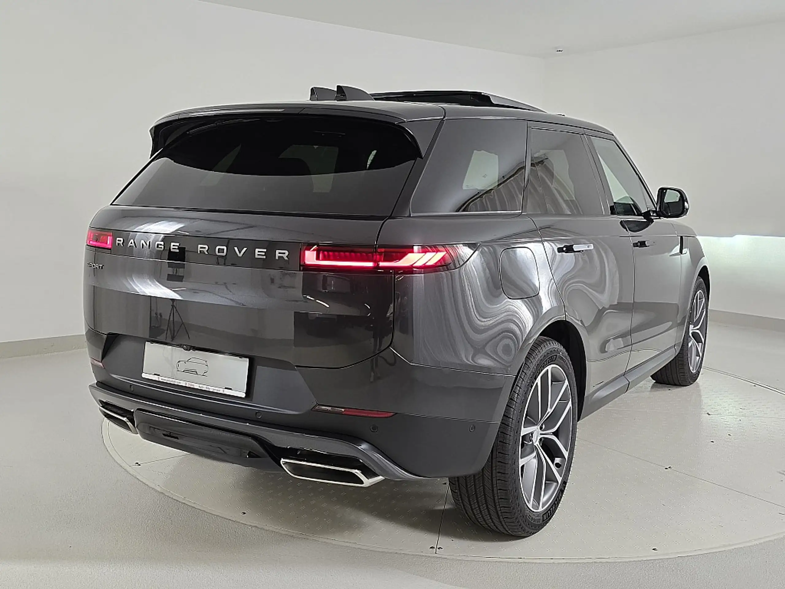 Land Rover - Range Rover Sport