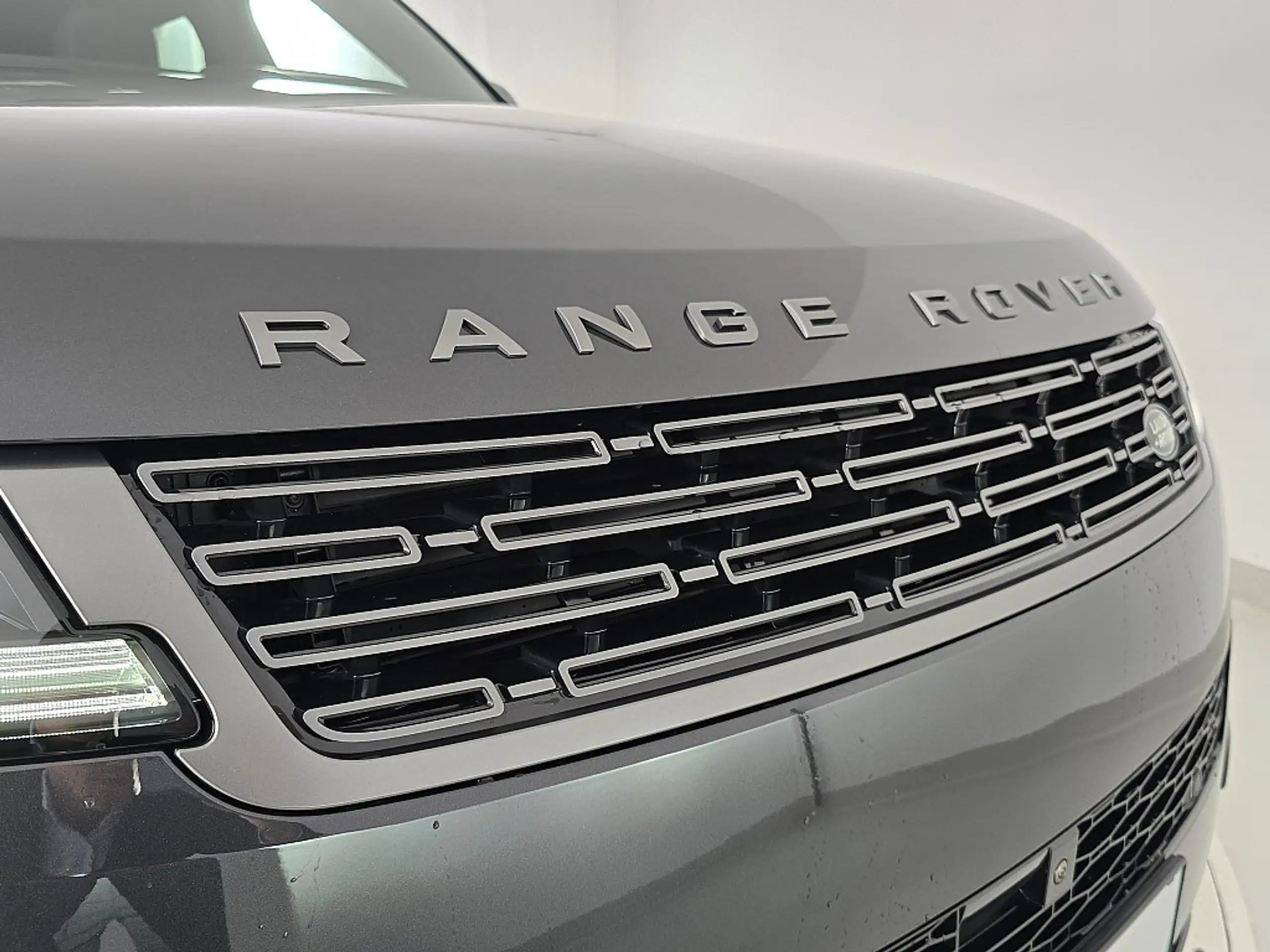 Land Rover - Range Rover Sport