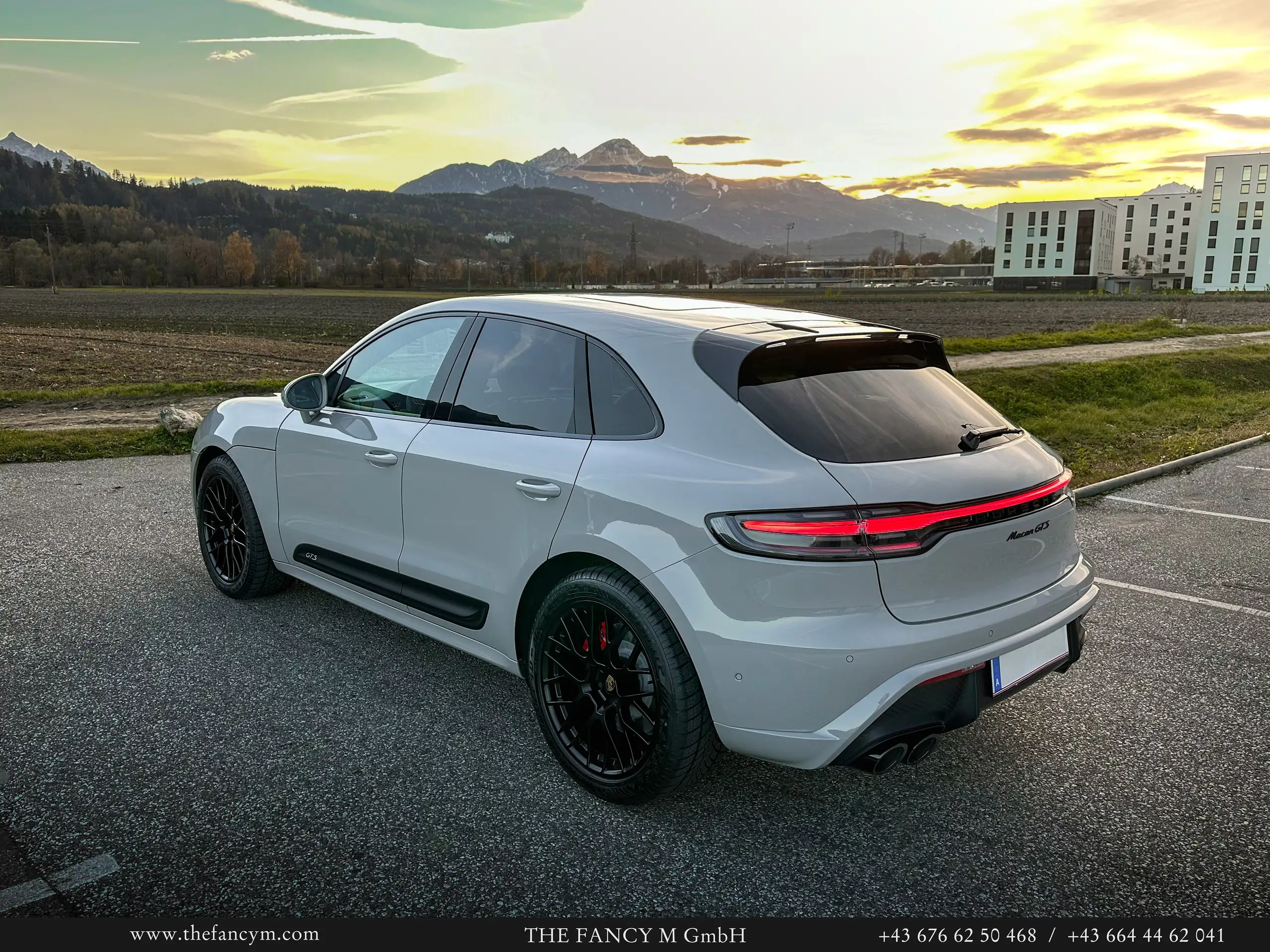 Porsche - Macan