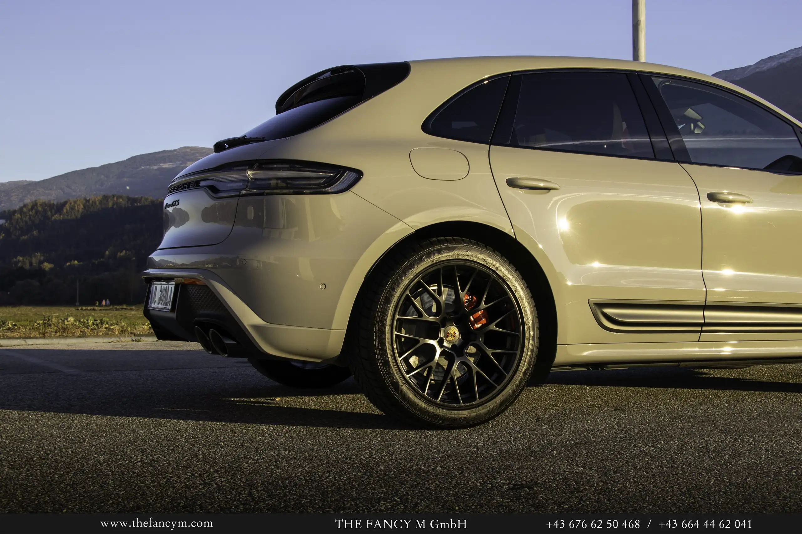 Porsche - Macan