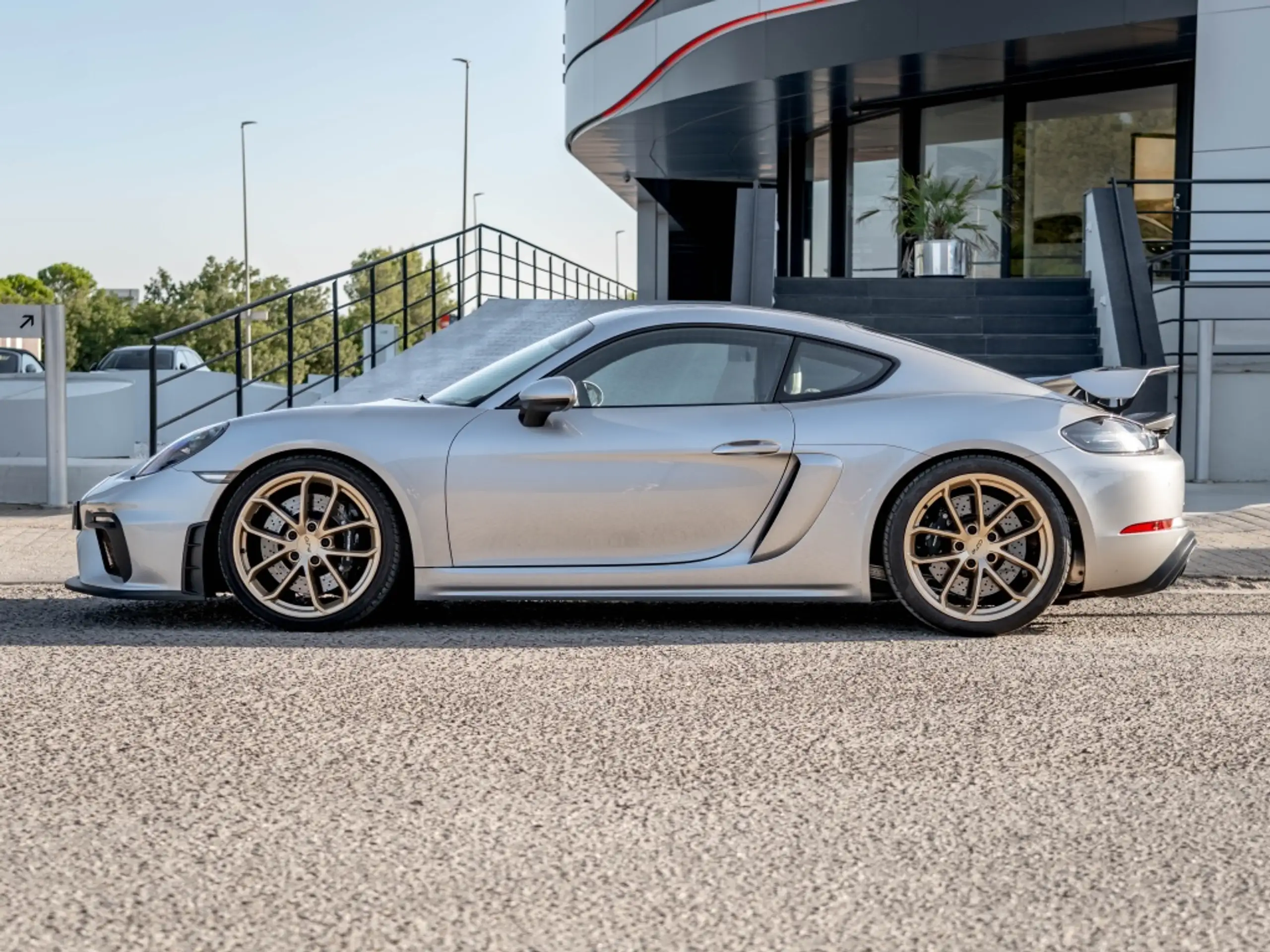 Porsche - Cayman