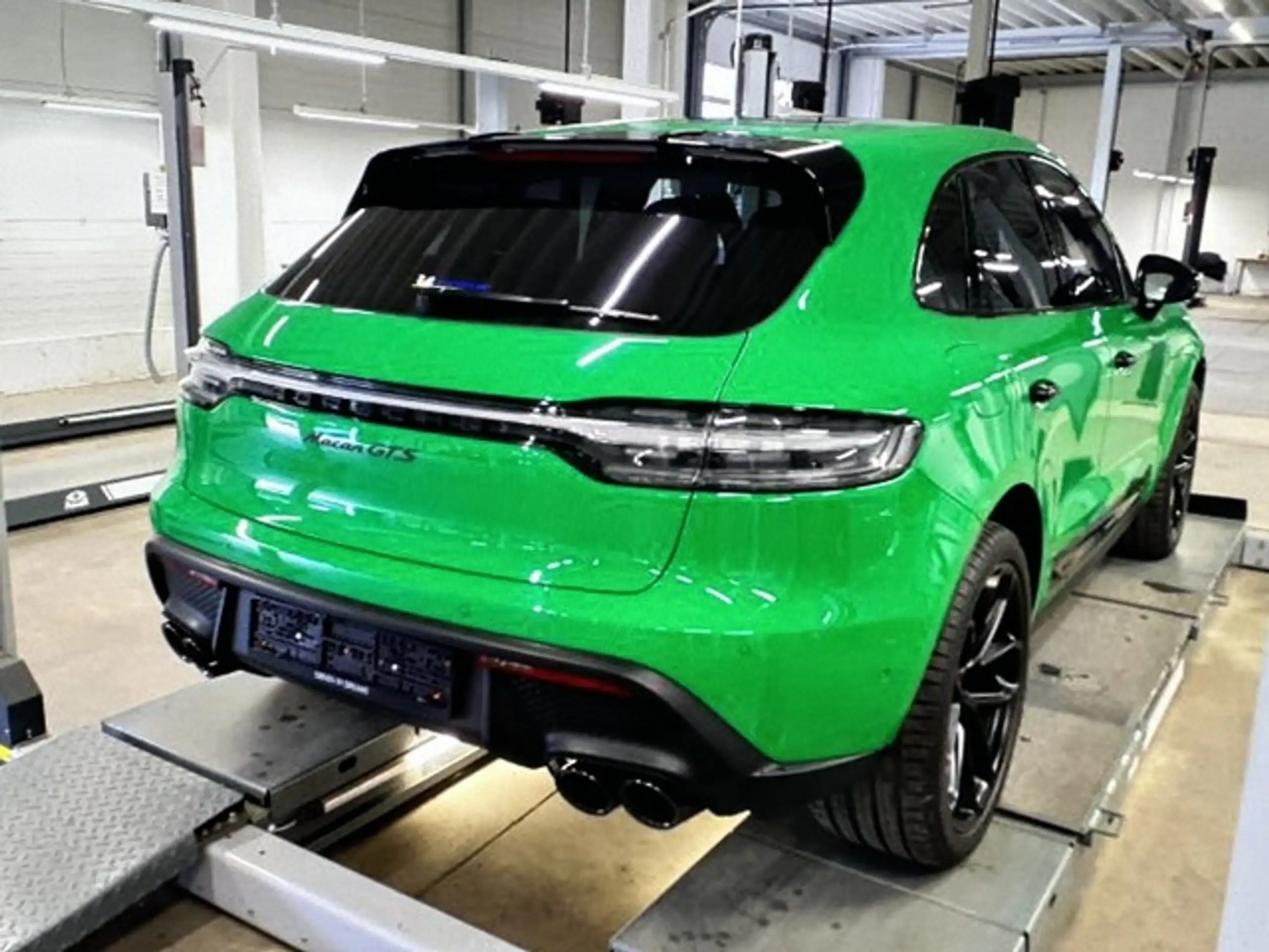 Porsche - Macan