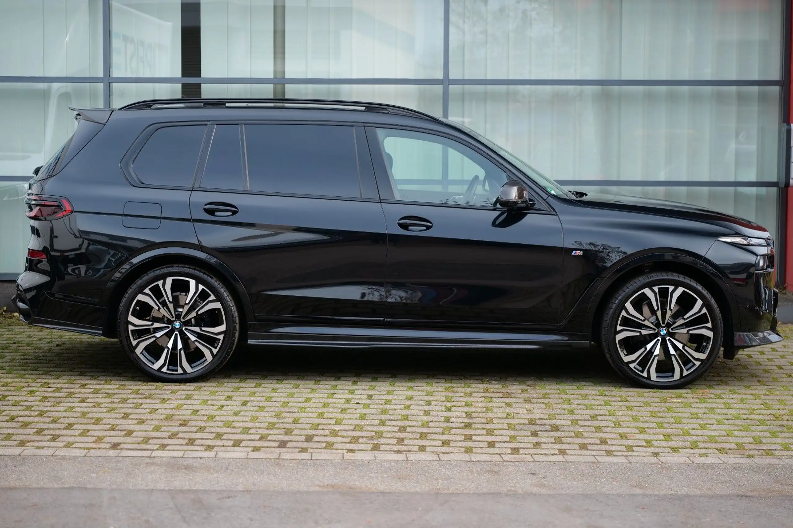 BMW - X7