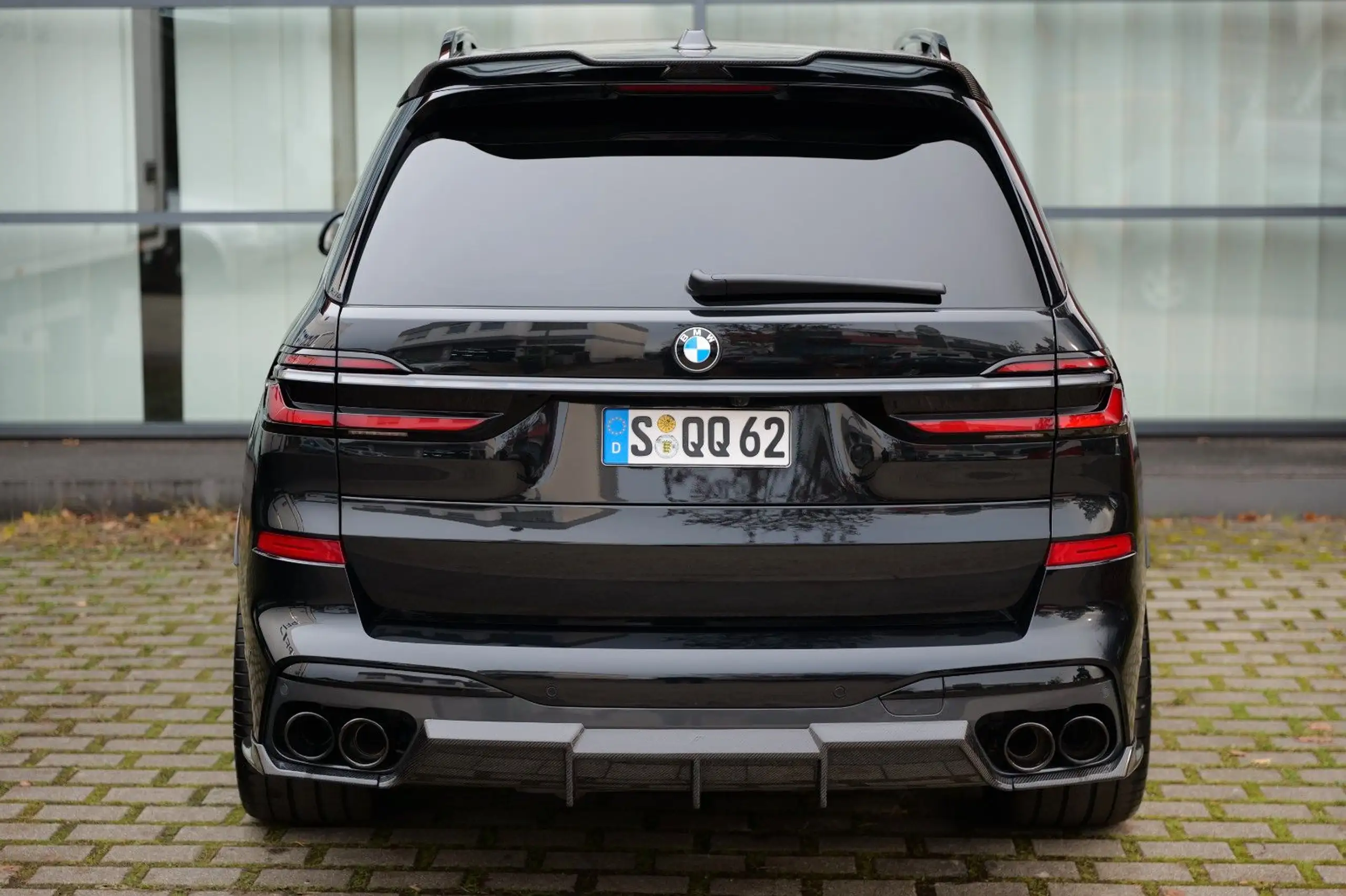 BMW - X7