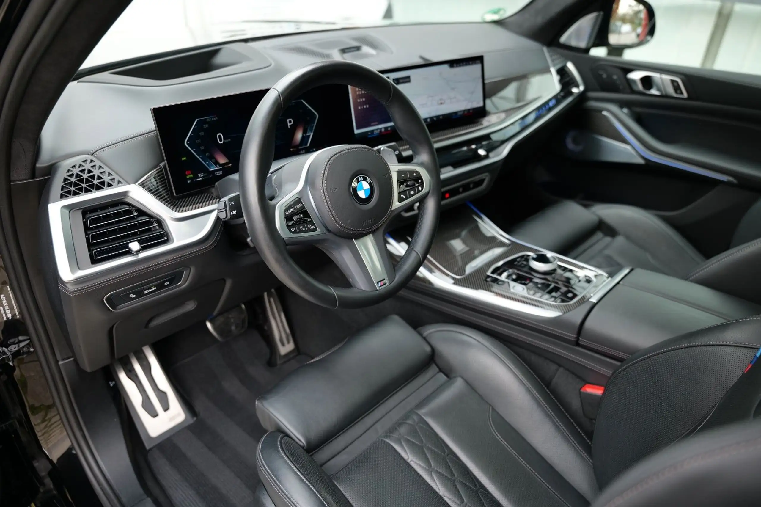 BMW - X7