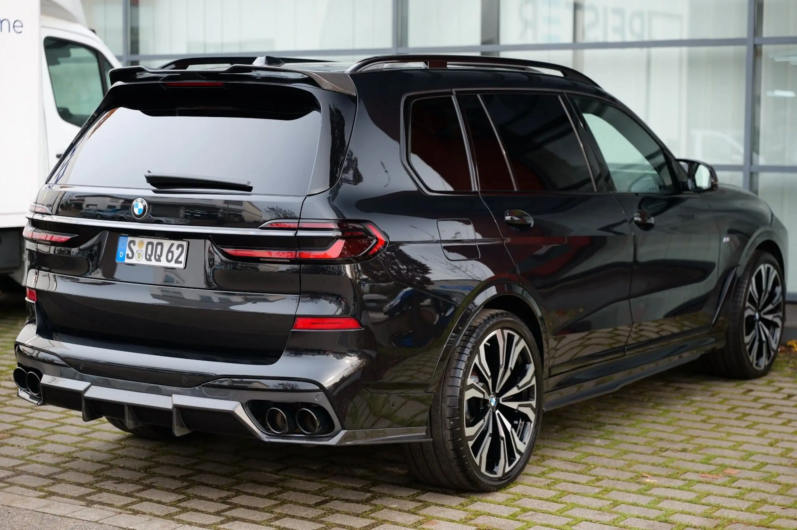 BMW - X7