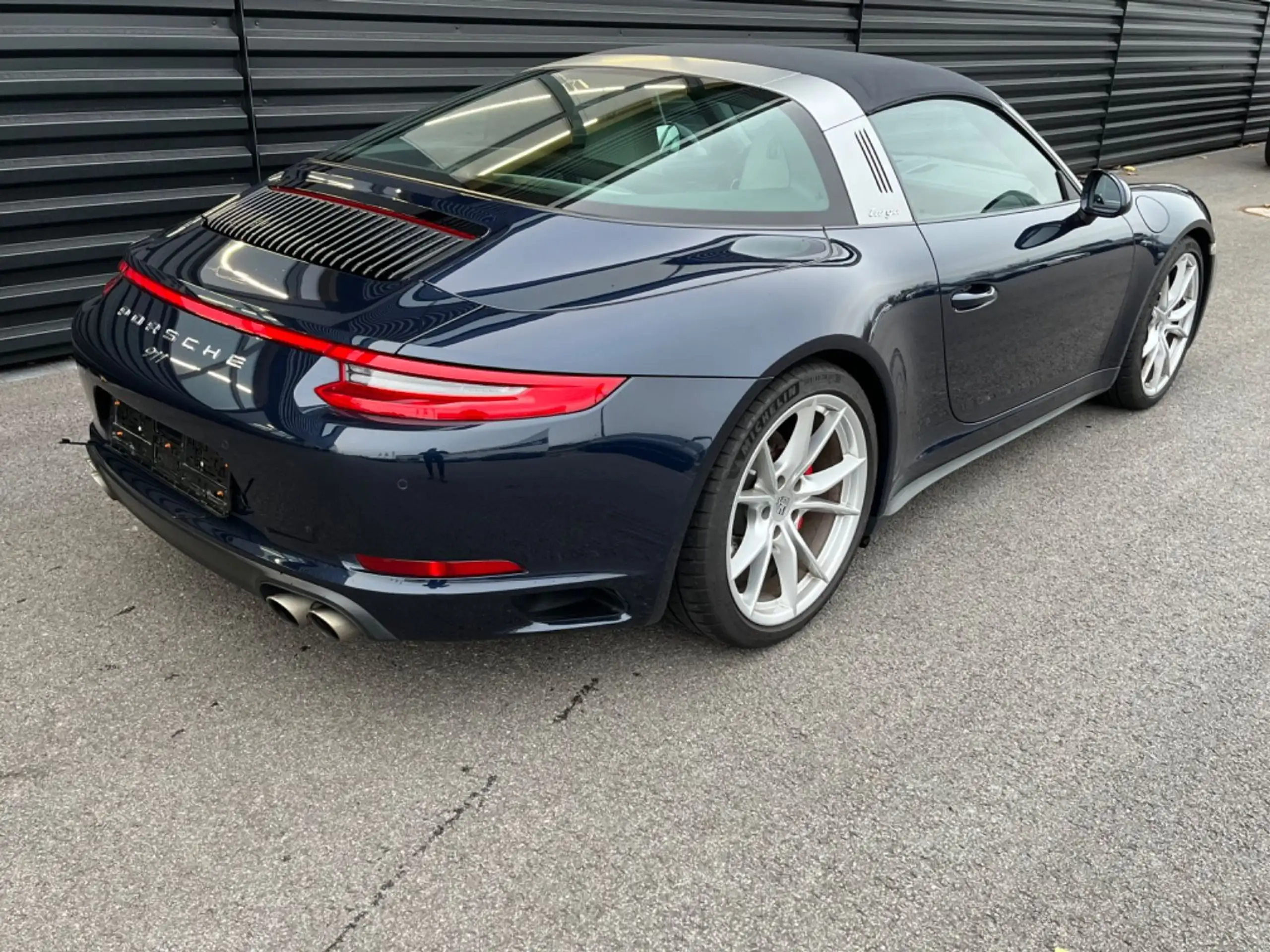 Porsche - 991