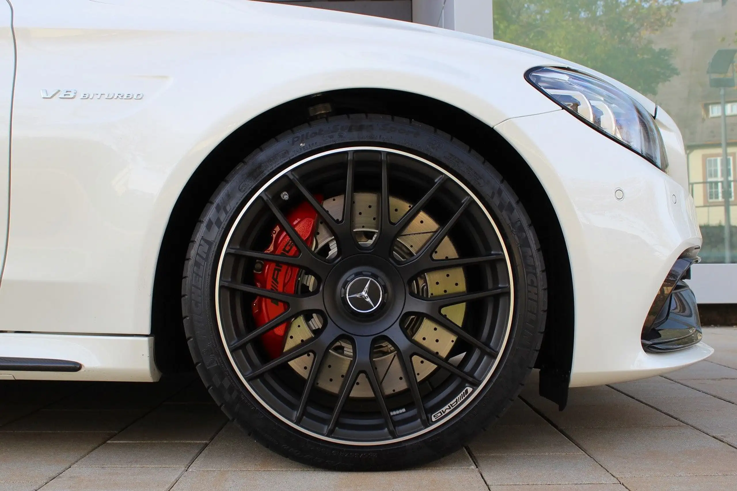 Mercedes-Benz - C 63 AMG