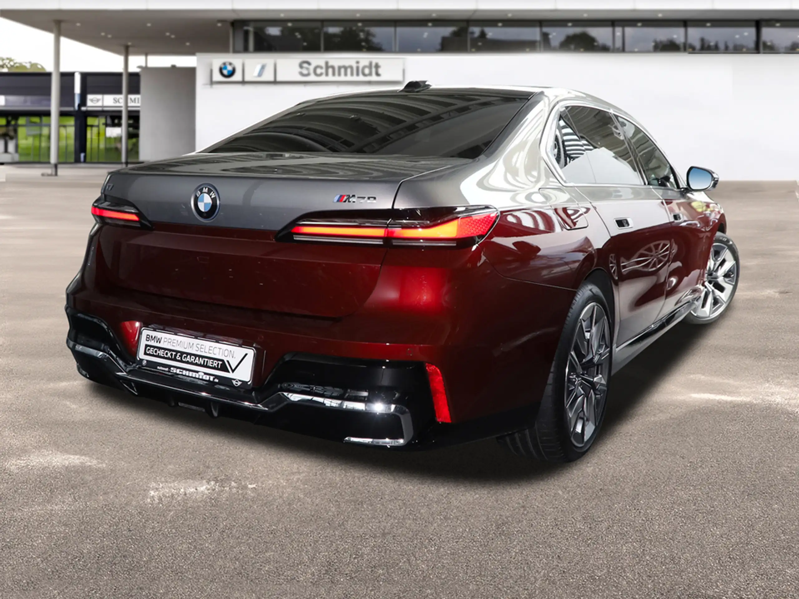 BMW - i7