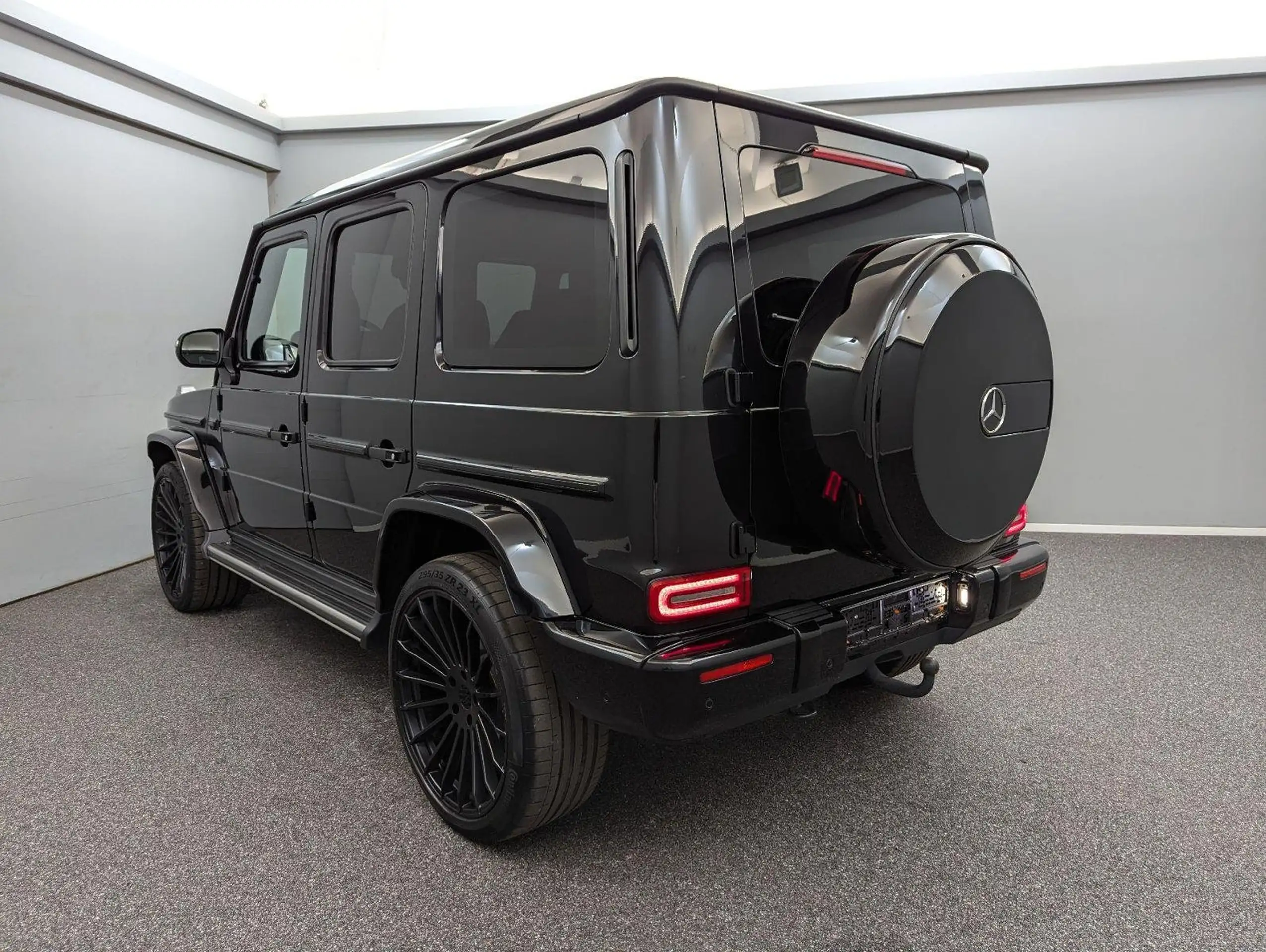 Mercedes-Benz - G 350