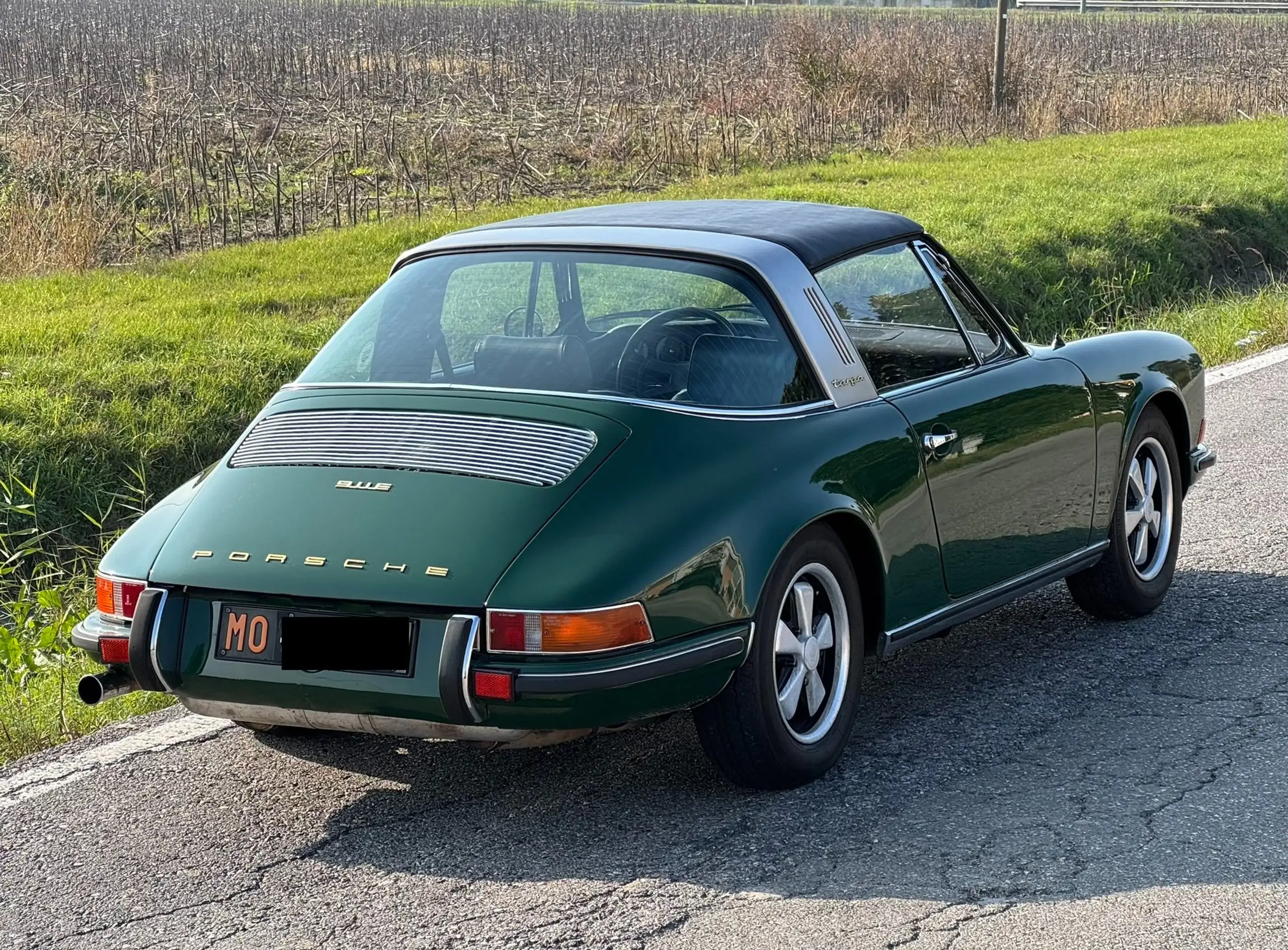 Porsche - 911