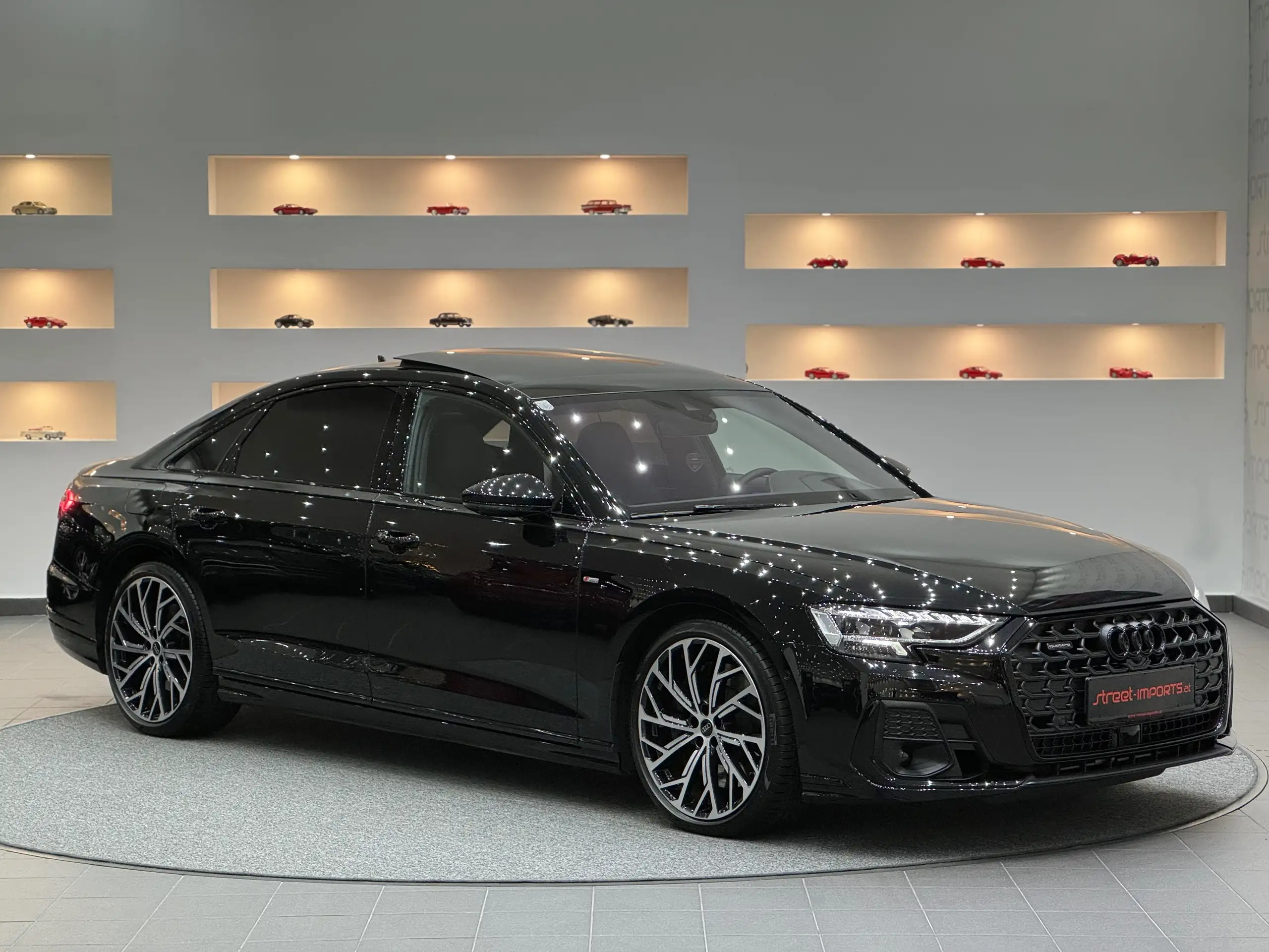 Audi - A8