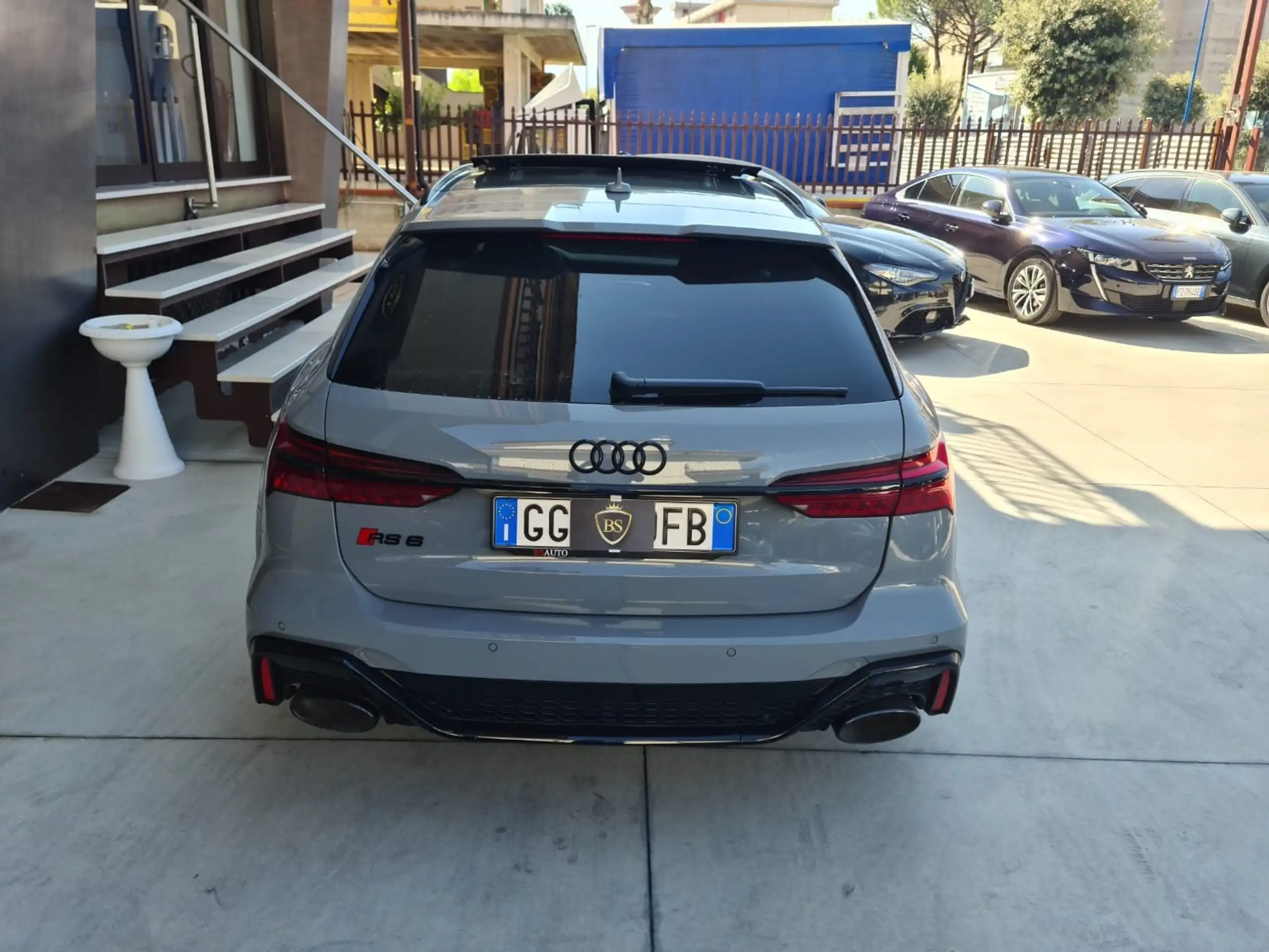 Audi - RS6