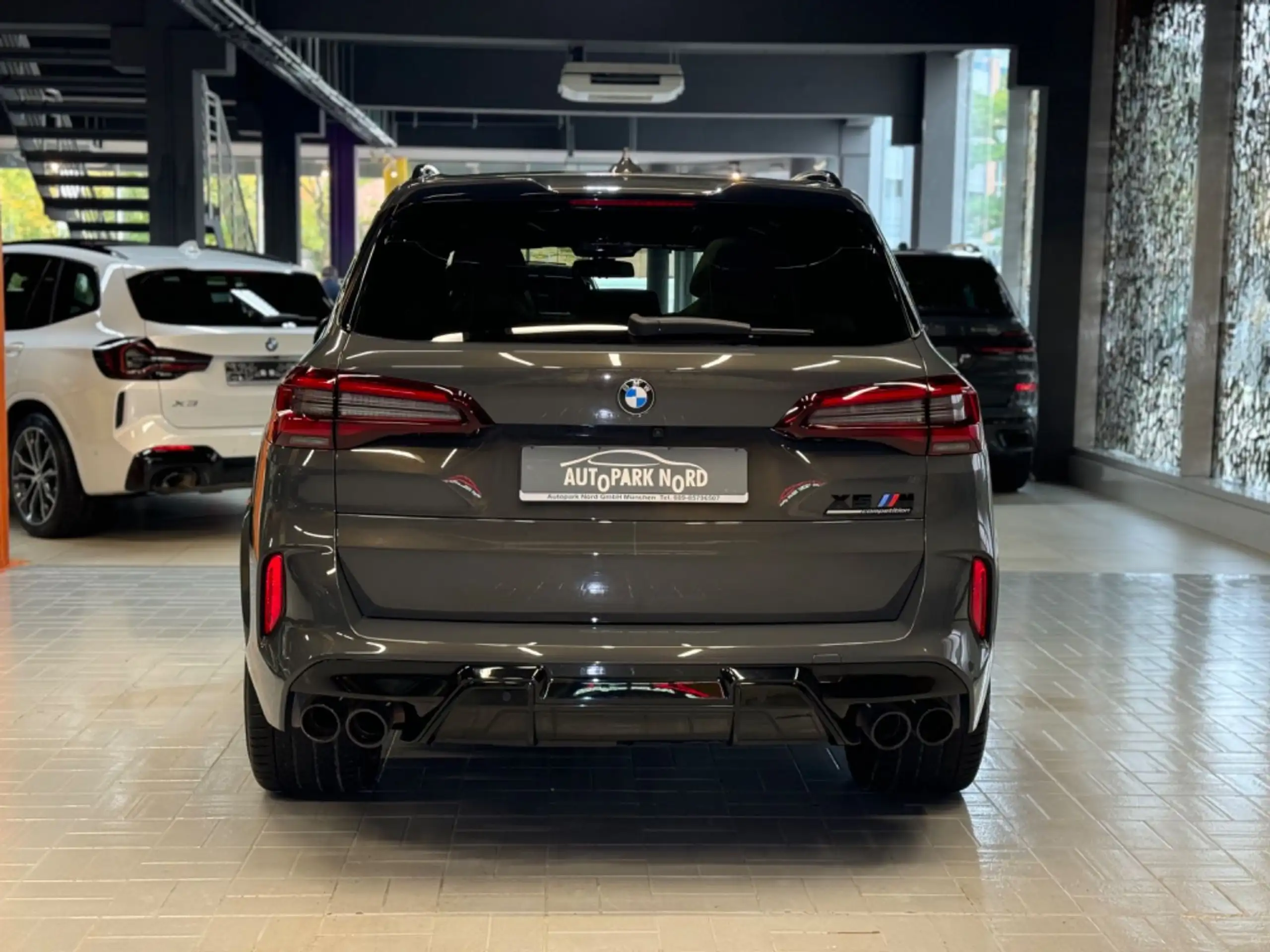 BMW - X5 M