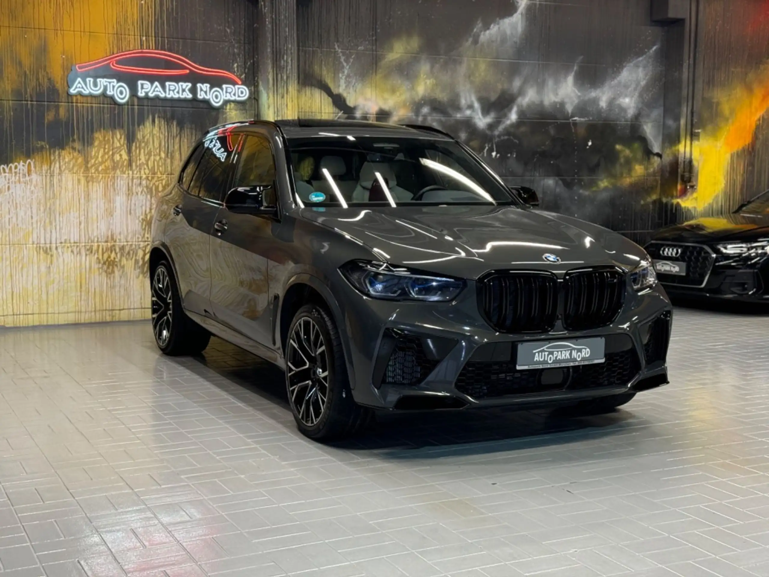 BMW - X5 M