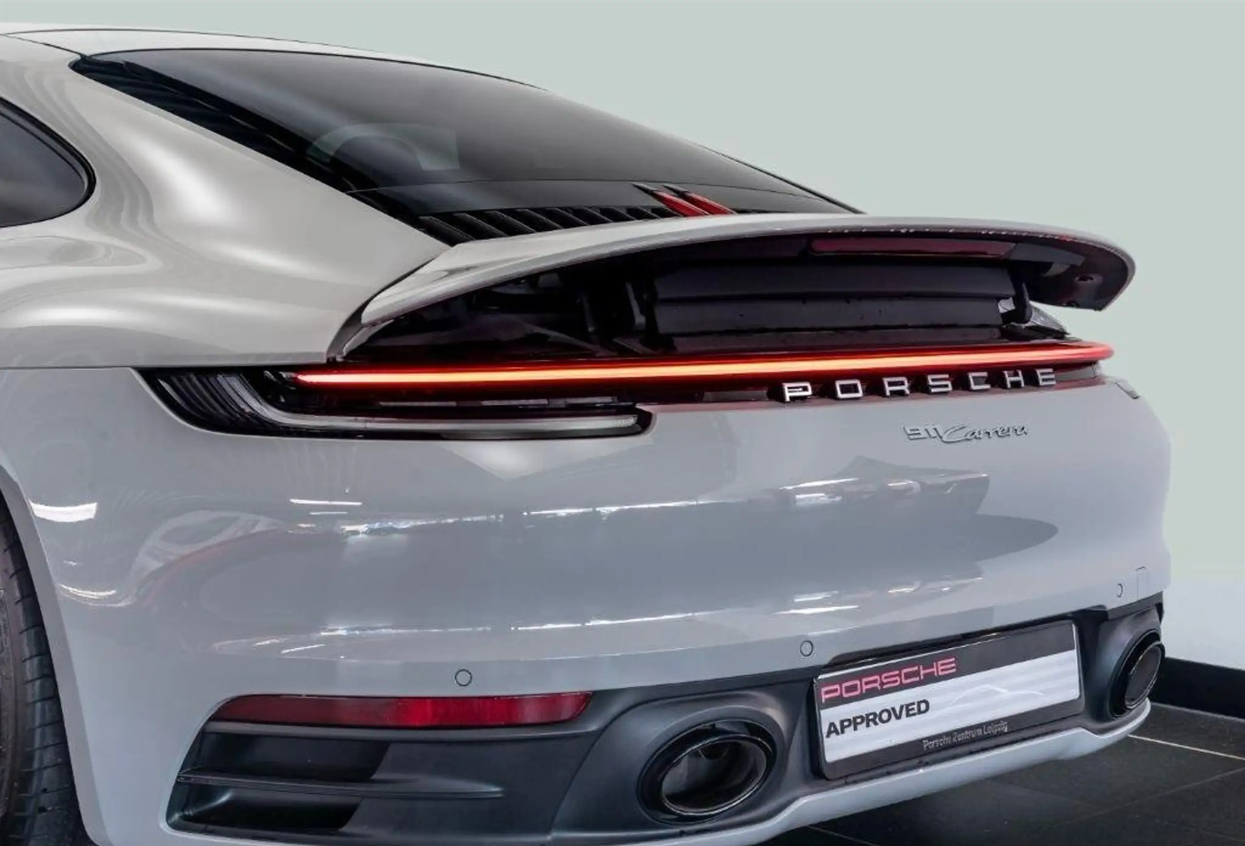 Porsche - 911