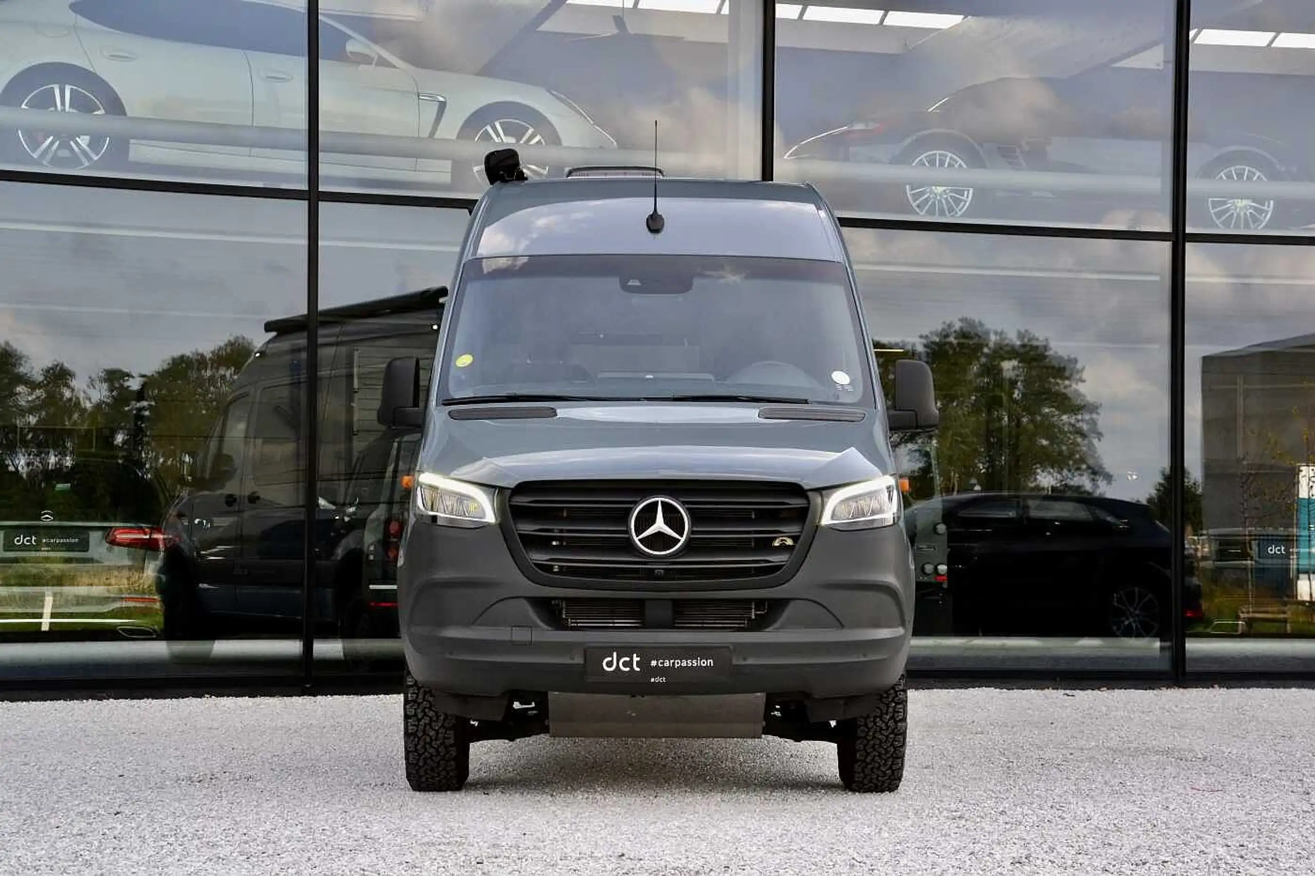 Mercedes-Benz - Sprinter