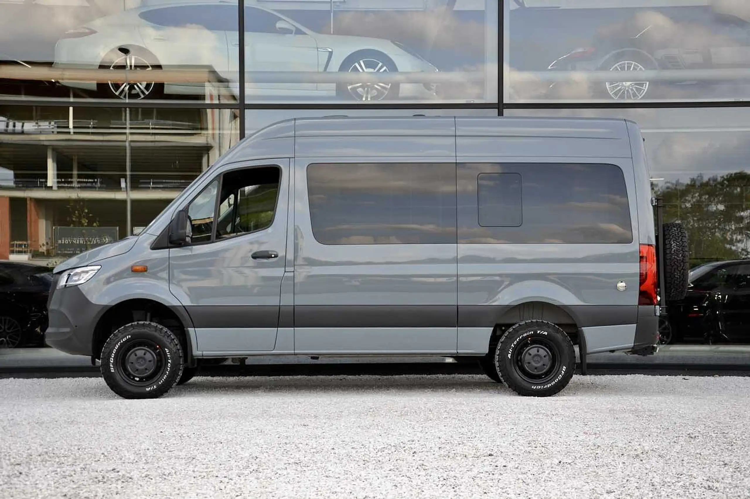 Mercedes-Benz - Sprinter