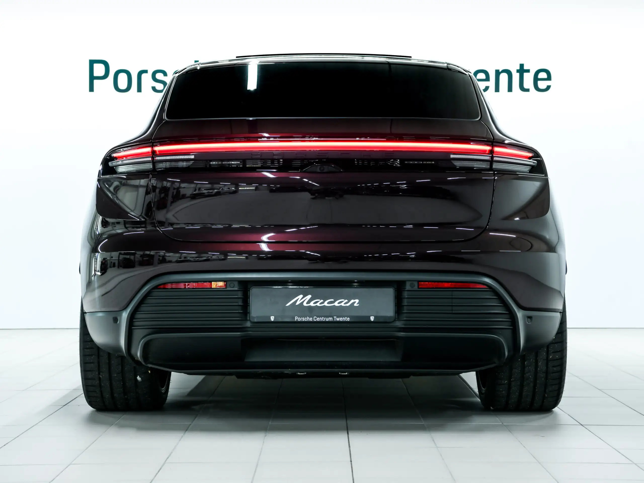 Porsche - Macan