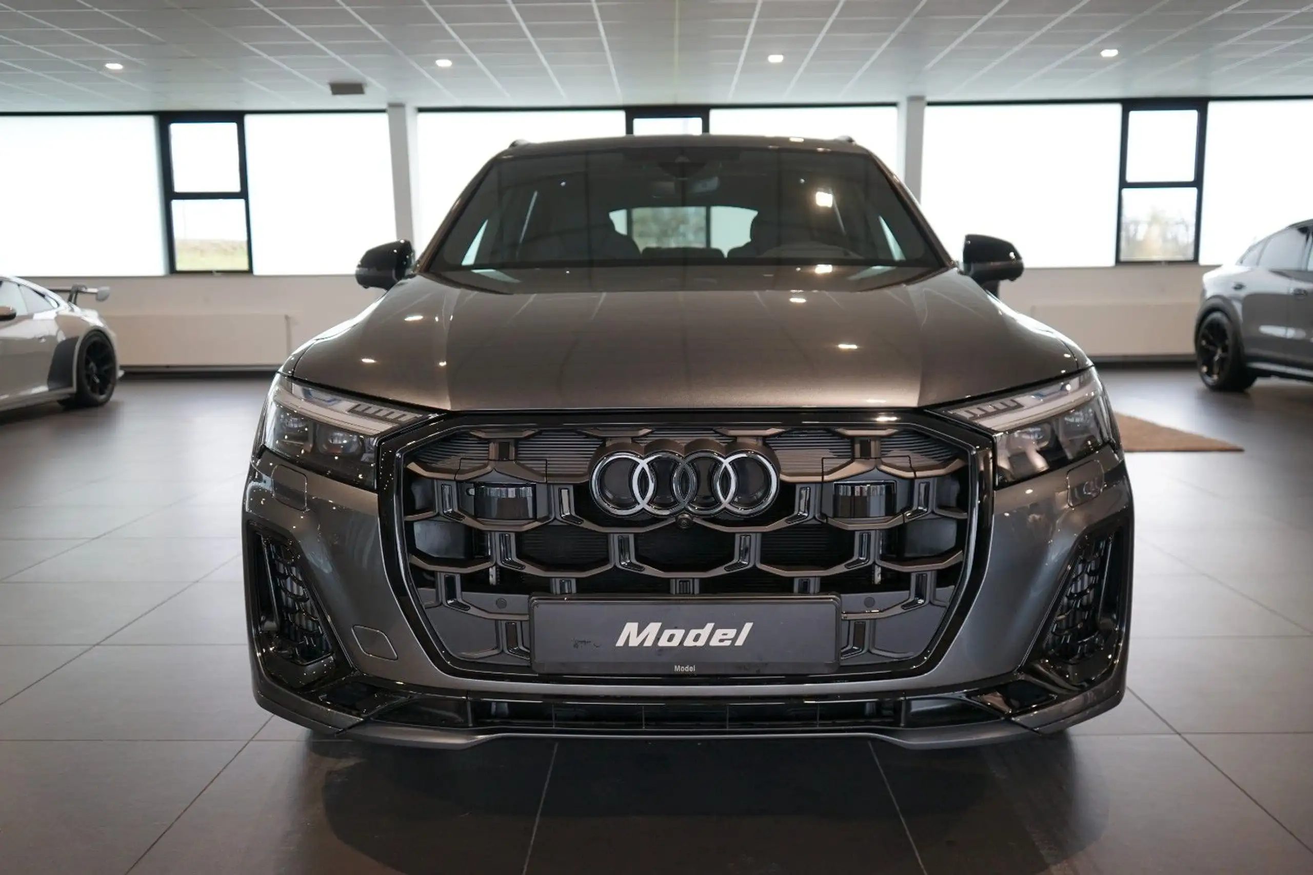 Audi - SQ7