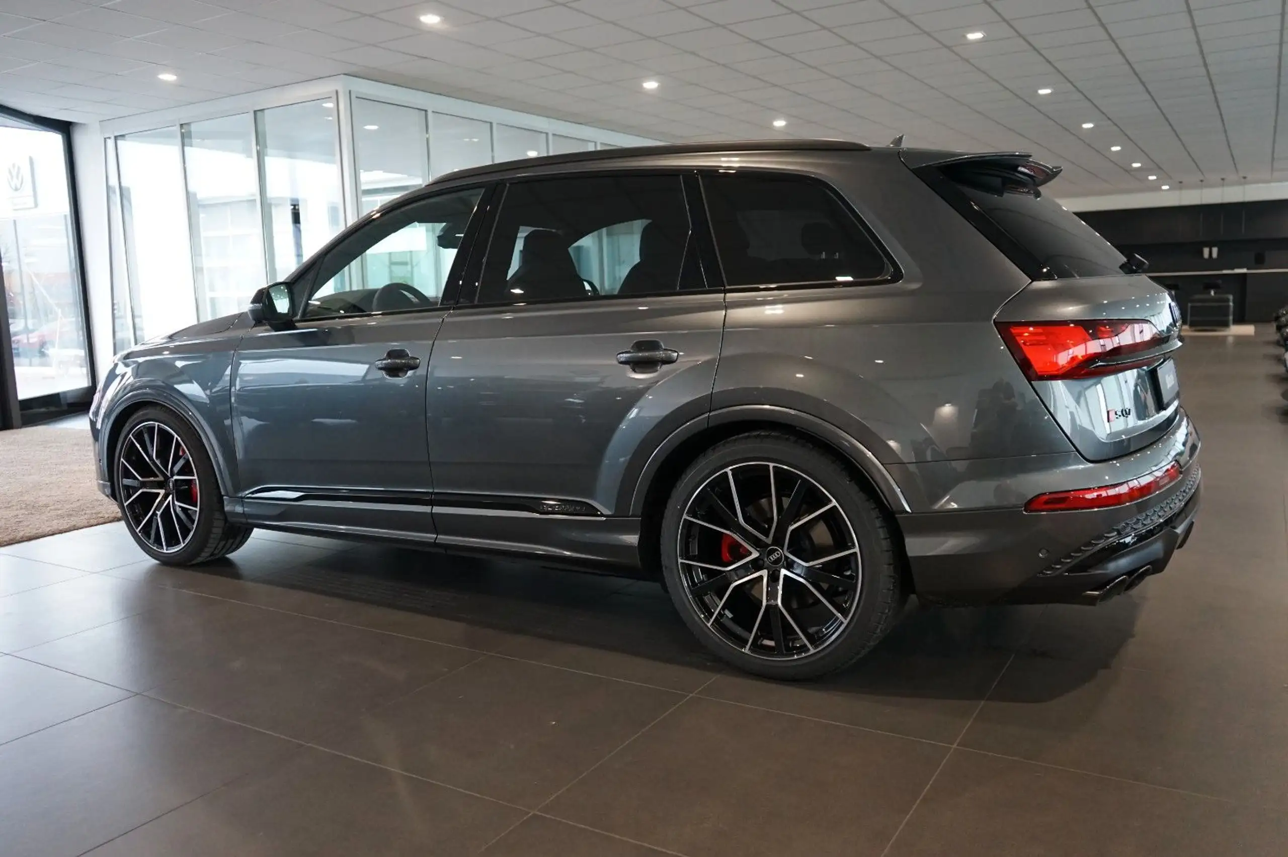 Audi - SQ7