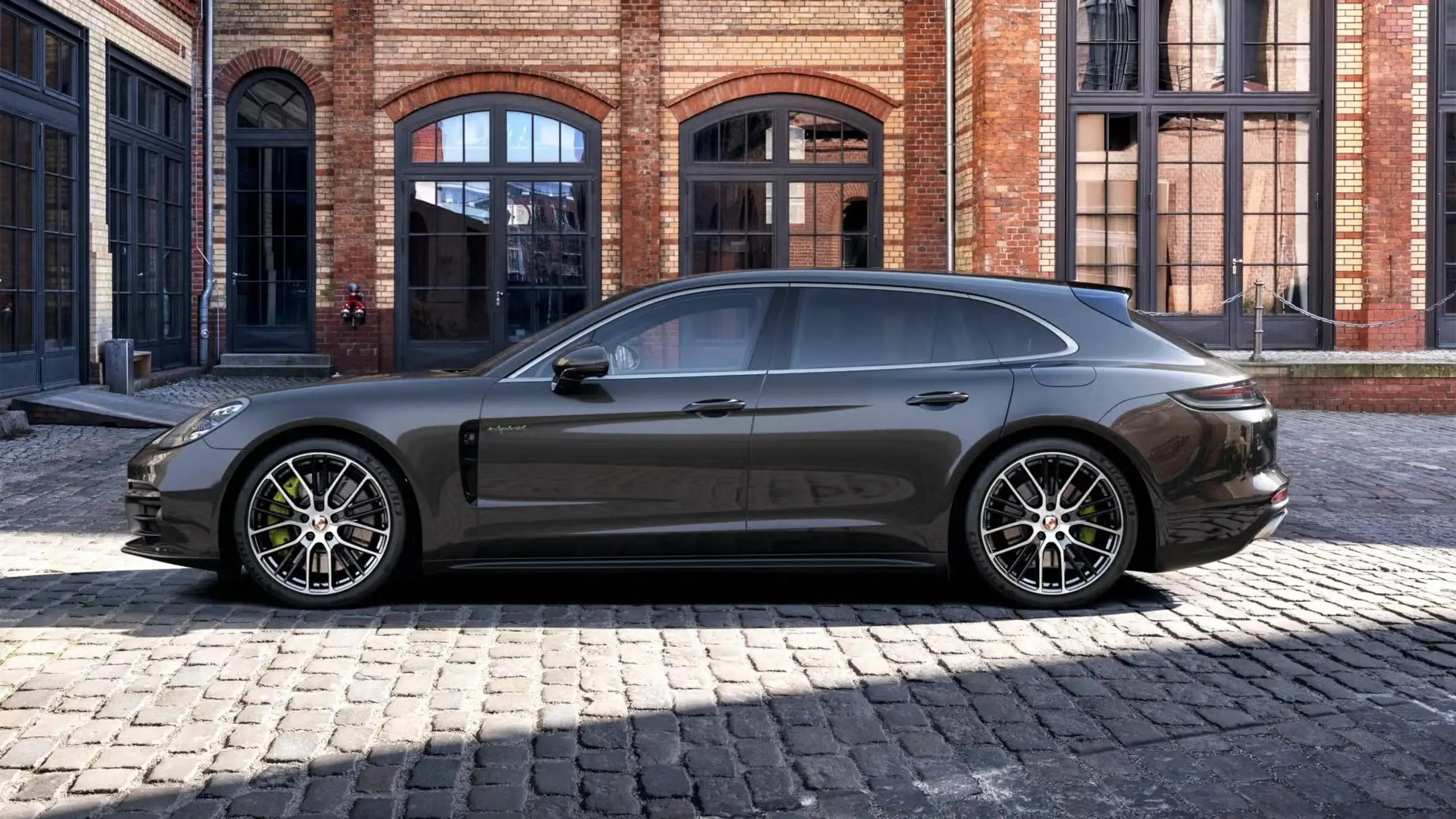 Porsche - Panamera