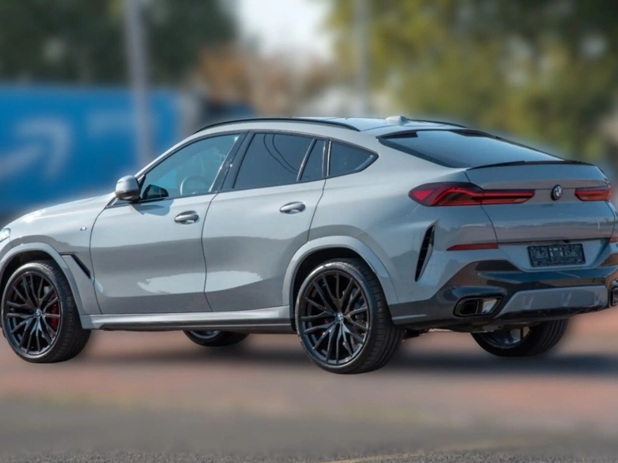 BMW - X6