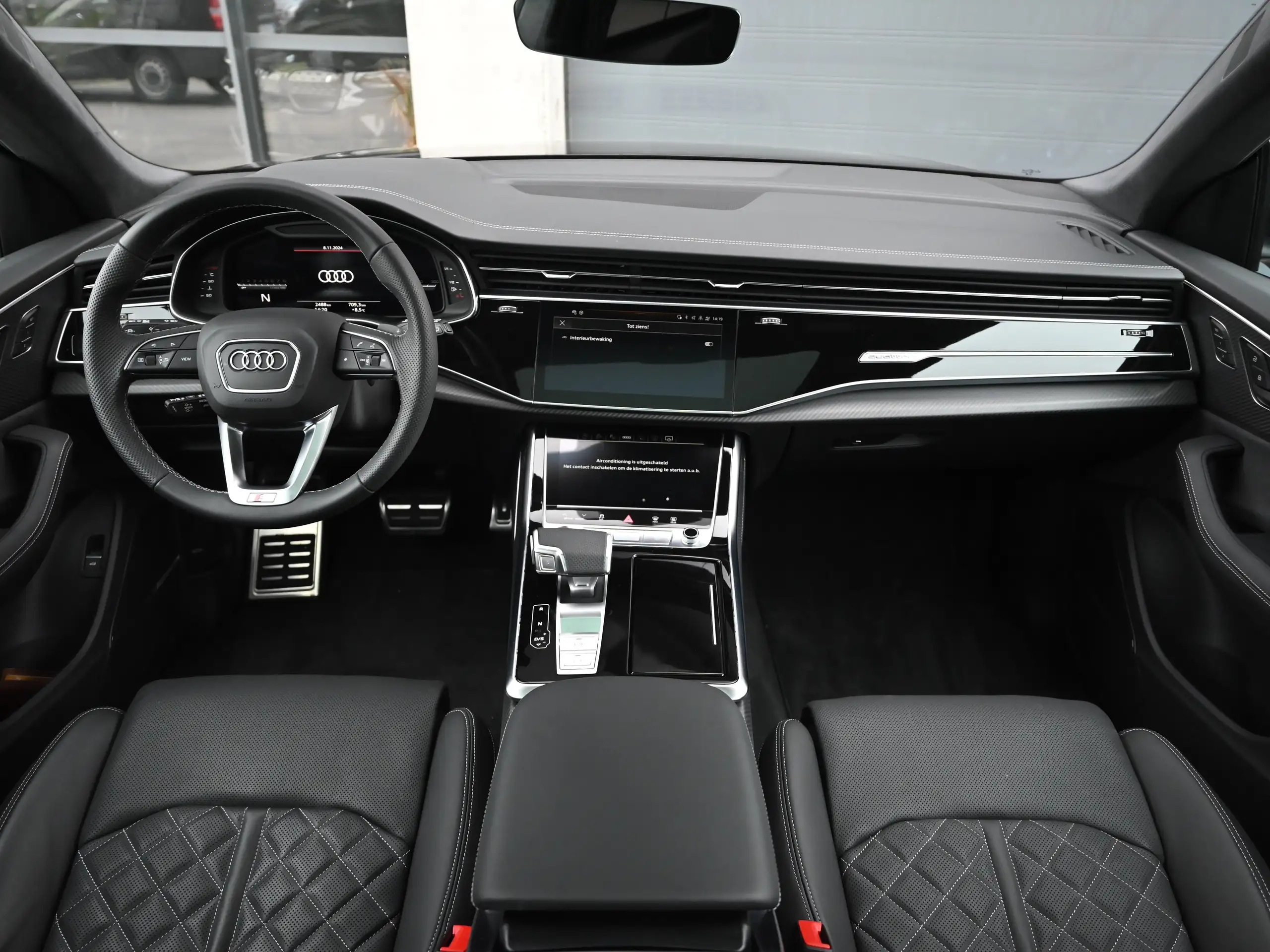 Audi - SQ8