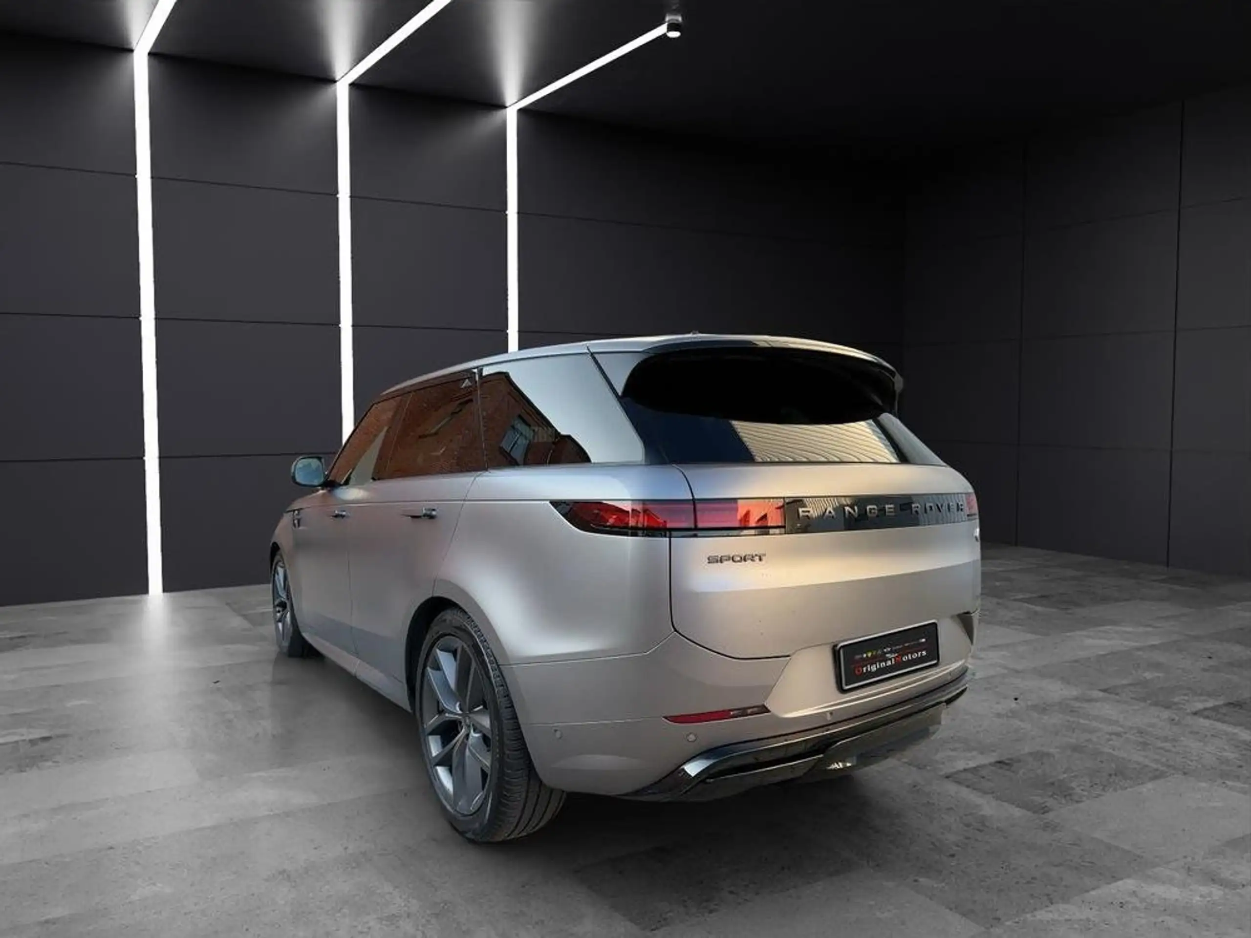 Land Rover - Range Rover Sport