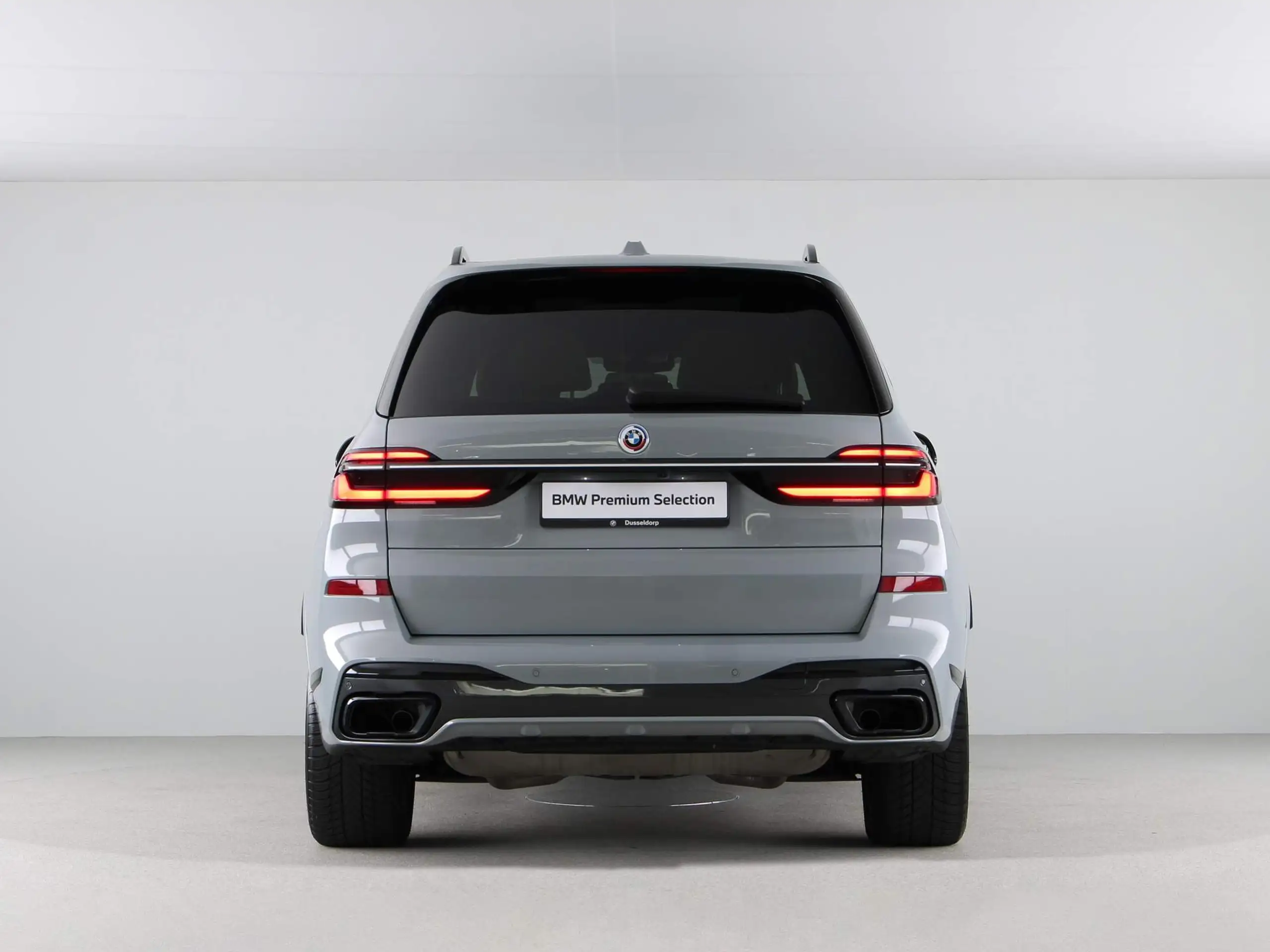 BMW - X7