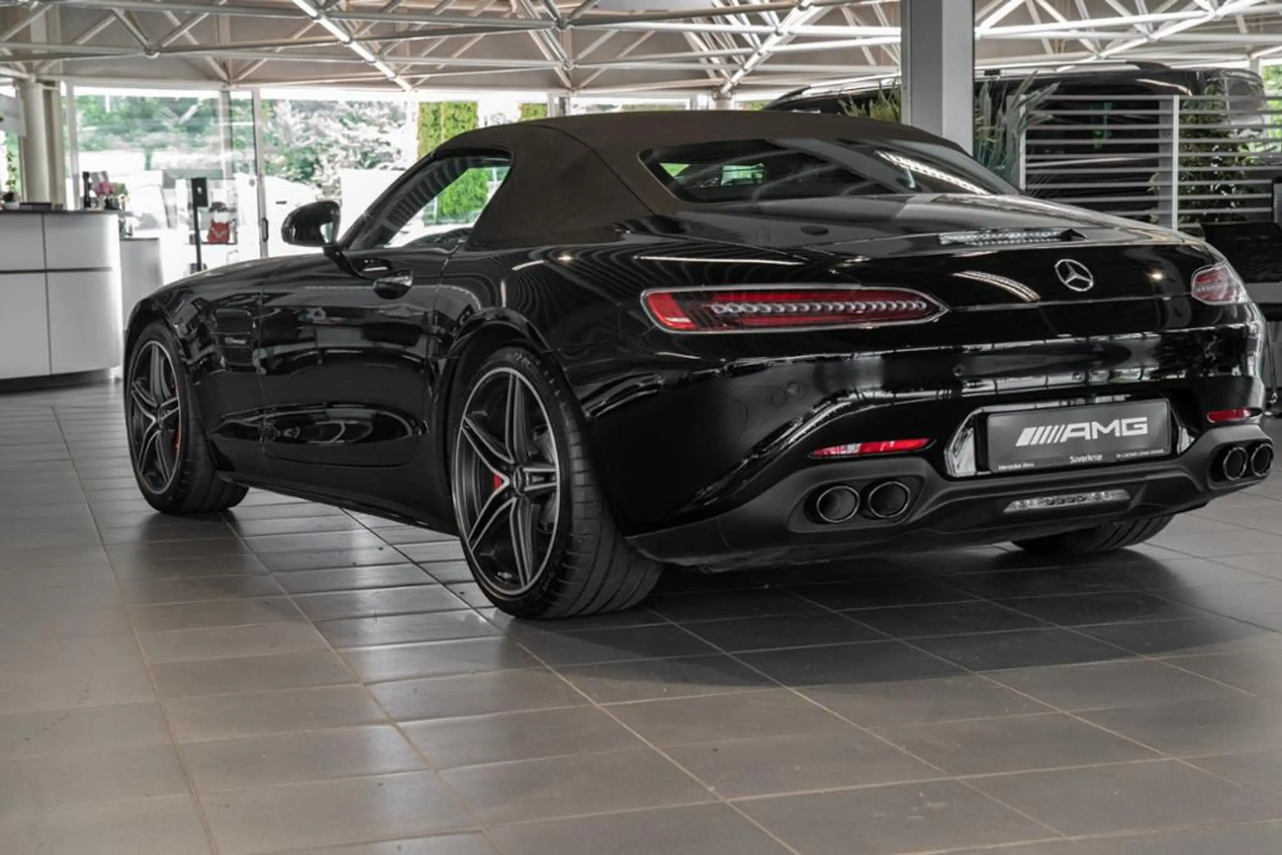 Mercedes-Benz - AMG GT