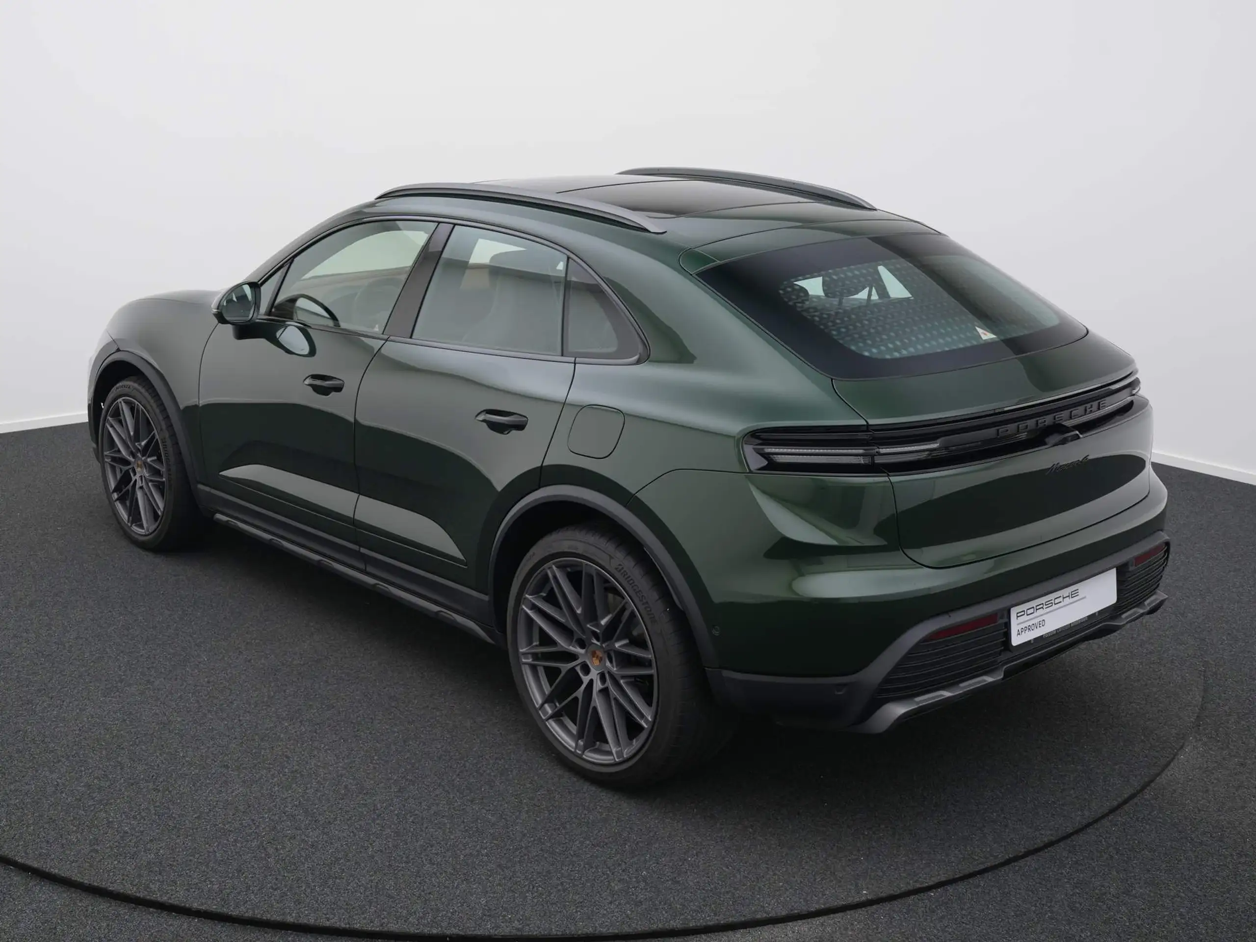 Porsche - Macan