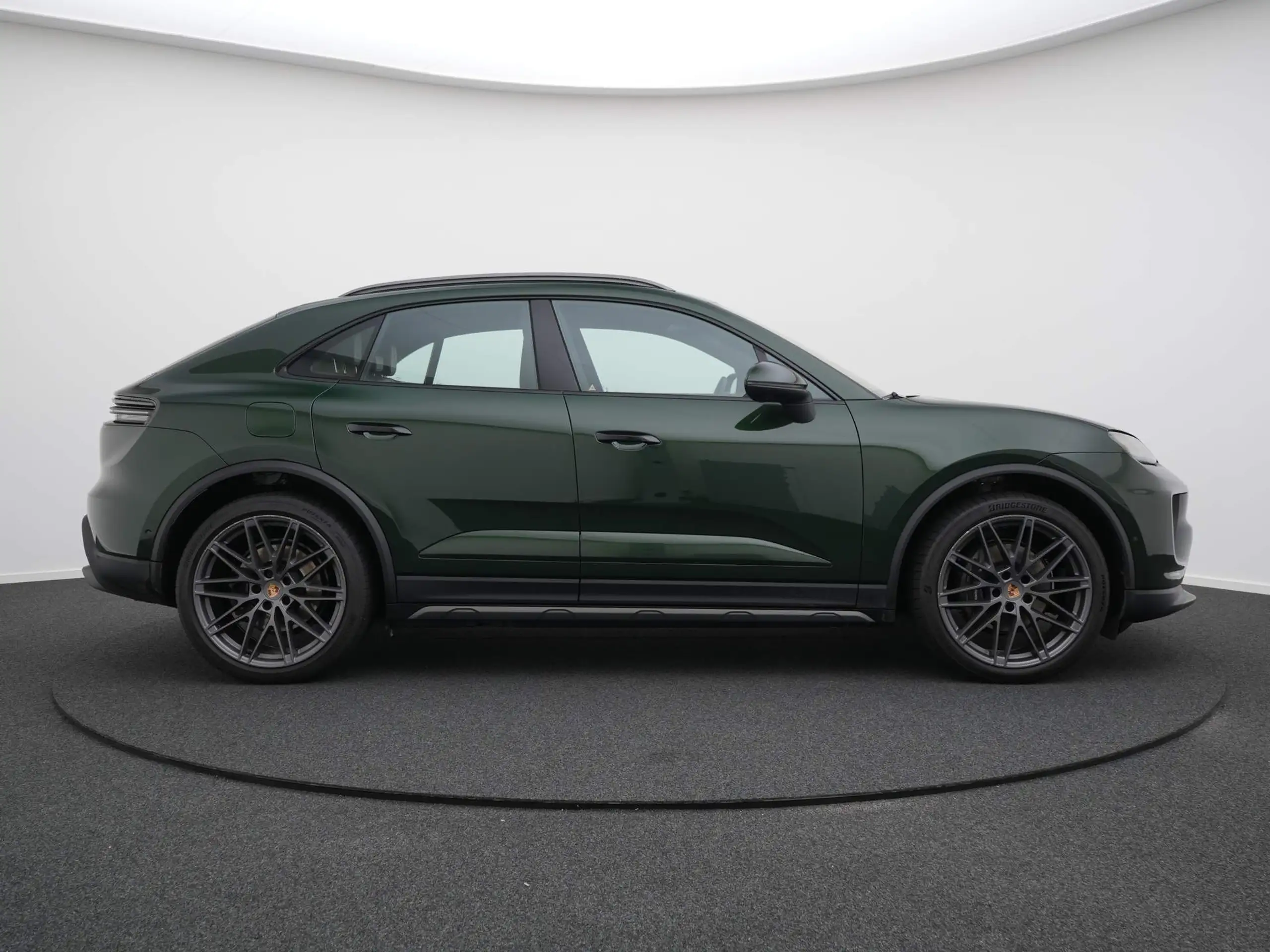 Porsche - Macan